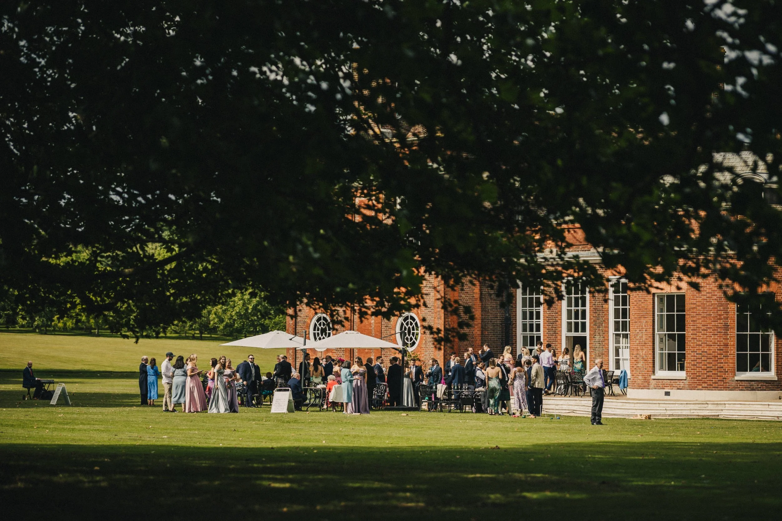 Ellie+&+Michael+previews+(Claire+Penn+Photography)-045.jpg