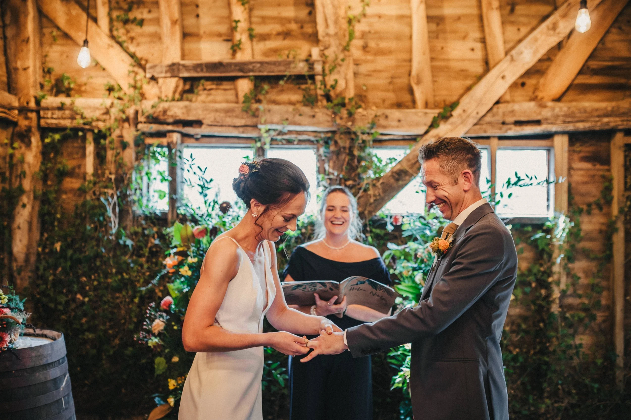 High+Billinghurst+Farm+wedding-028.jpg
