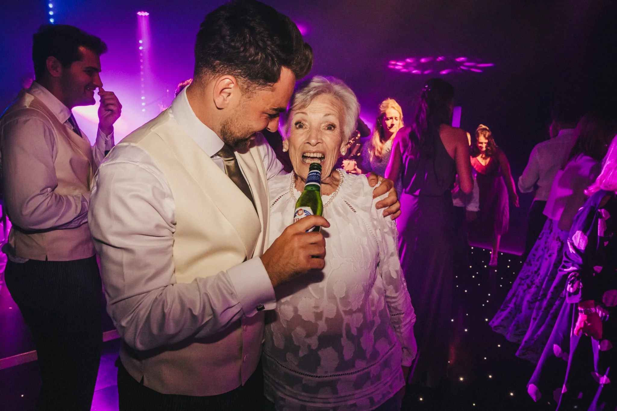 Laura+Luke+previews+(Claire+Penn+Photography)-091.jpg