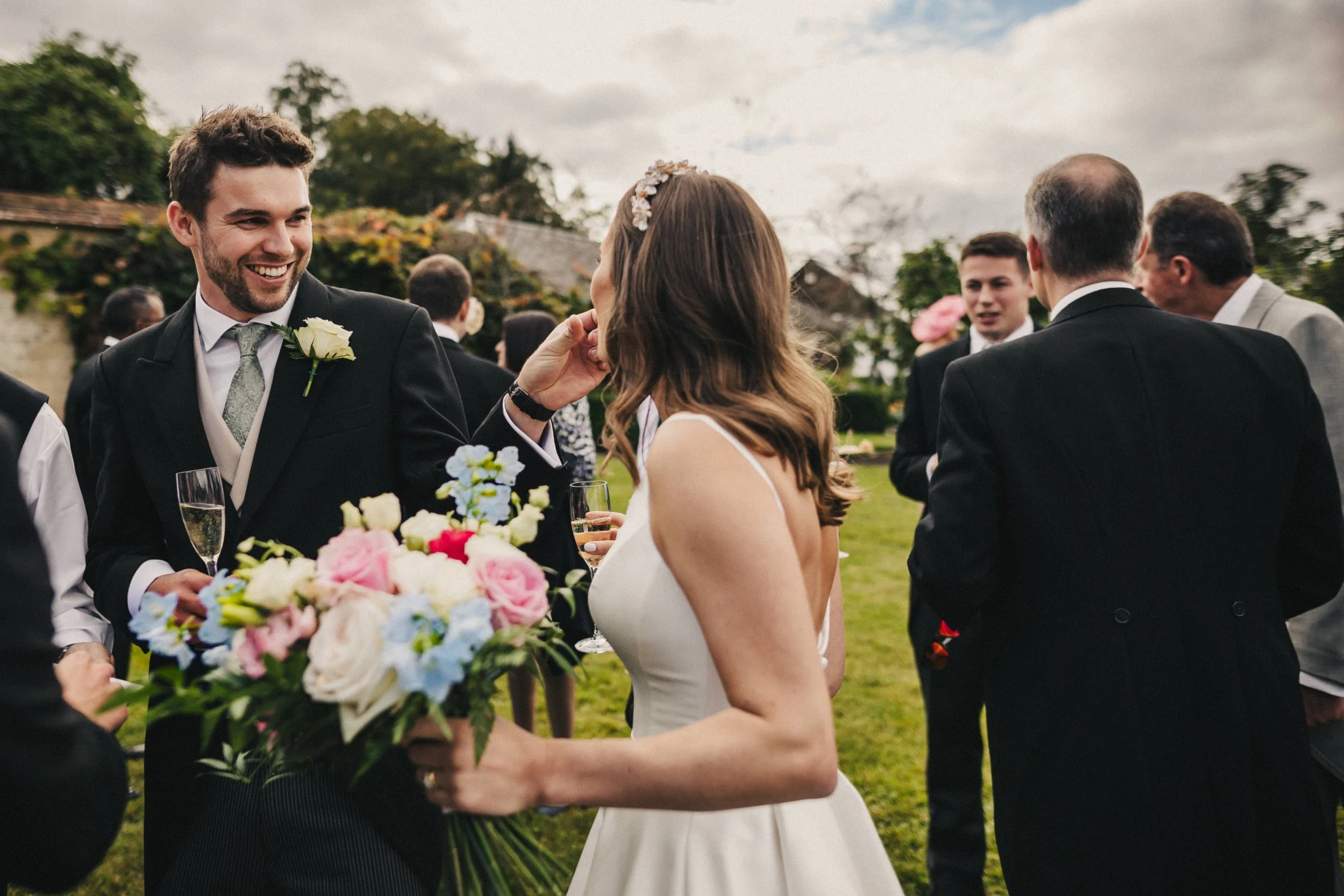 Houghton+Lodge+Gardens+wedding+Winchester+Hampshire-044.jpg