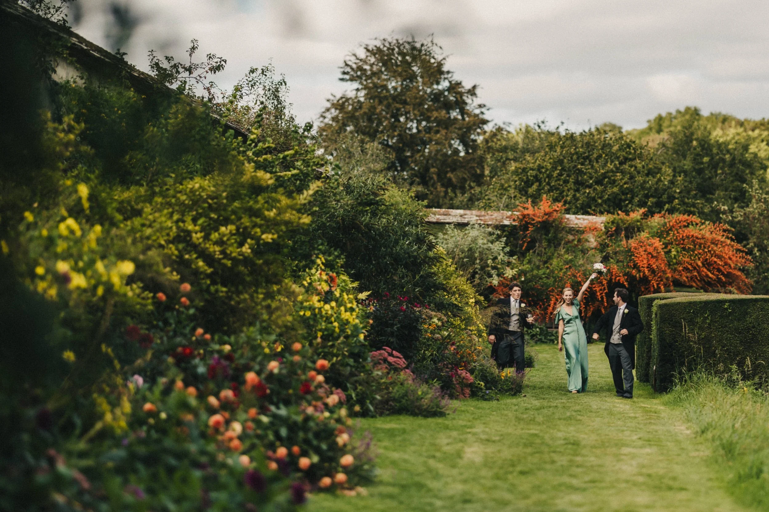 Houghton+Lodge+Gardens+wedding+Winchester+Hampshire-055.jpg
