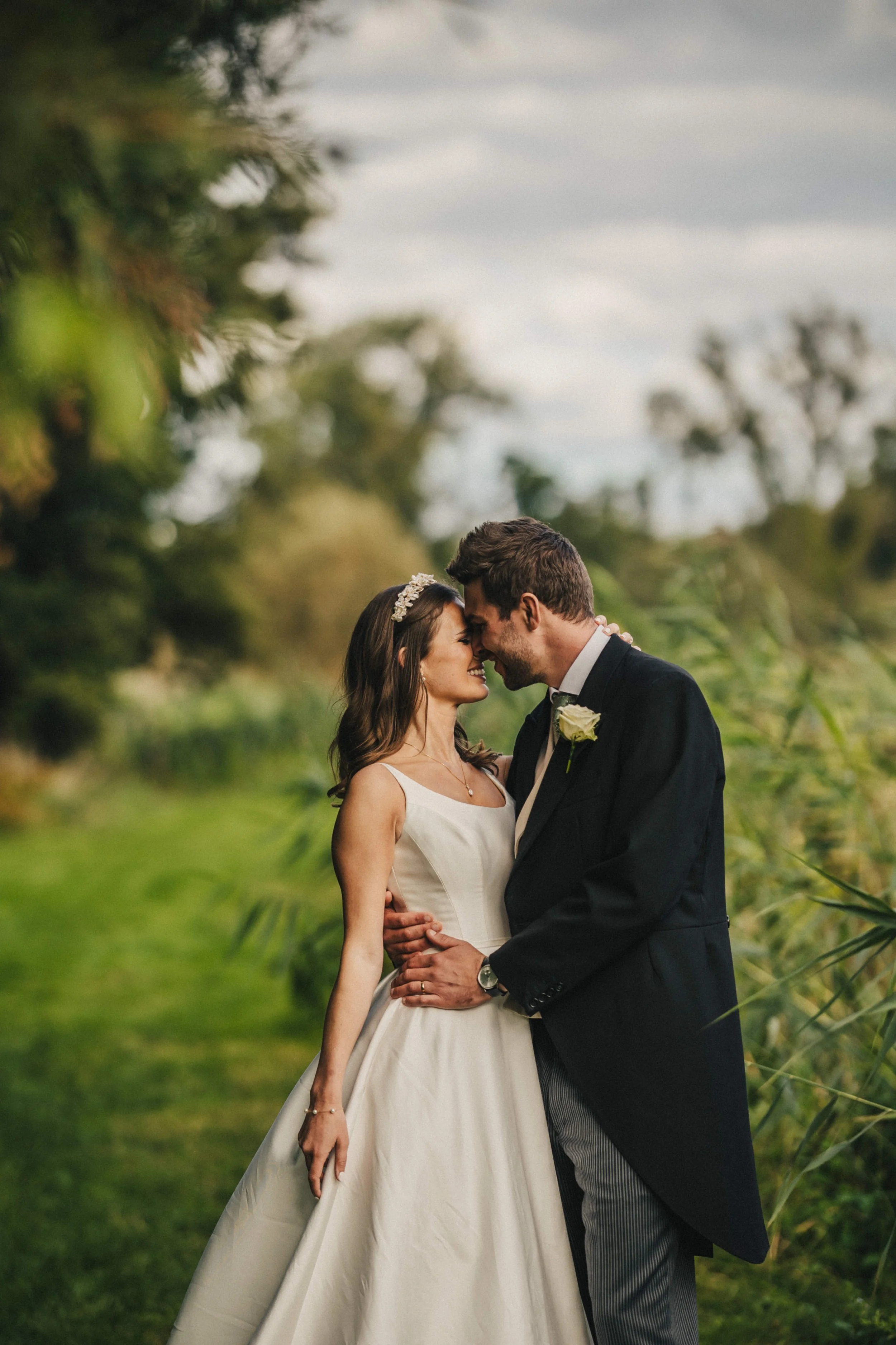 Houghton+Lodge+Gardens+wedding+Winchester+Hampshire-067.jpg