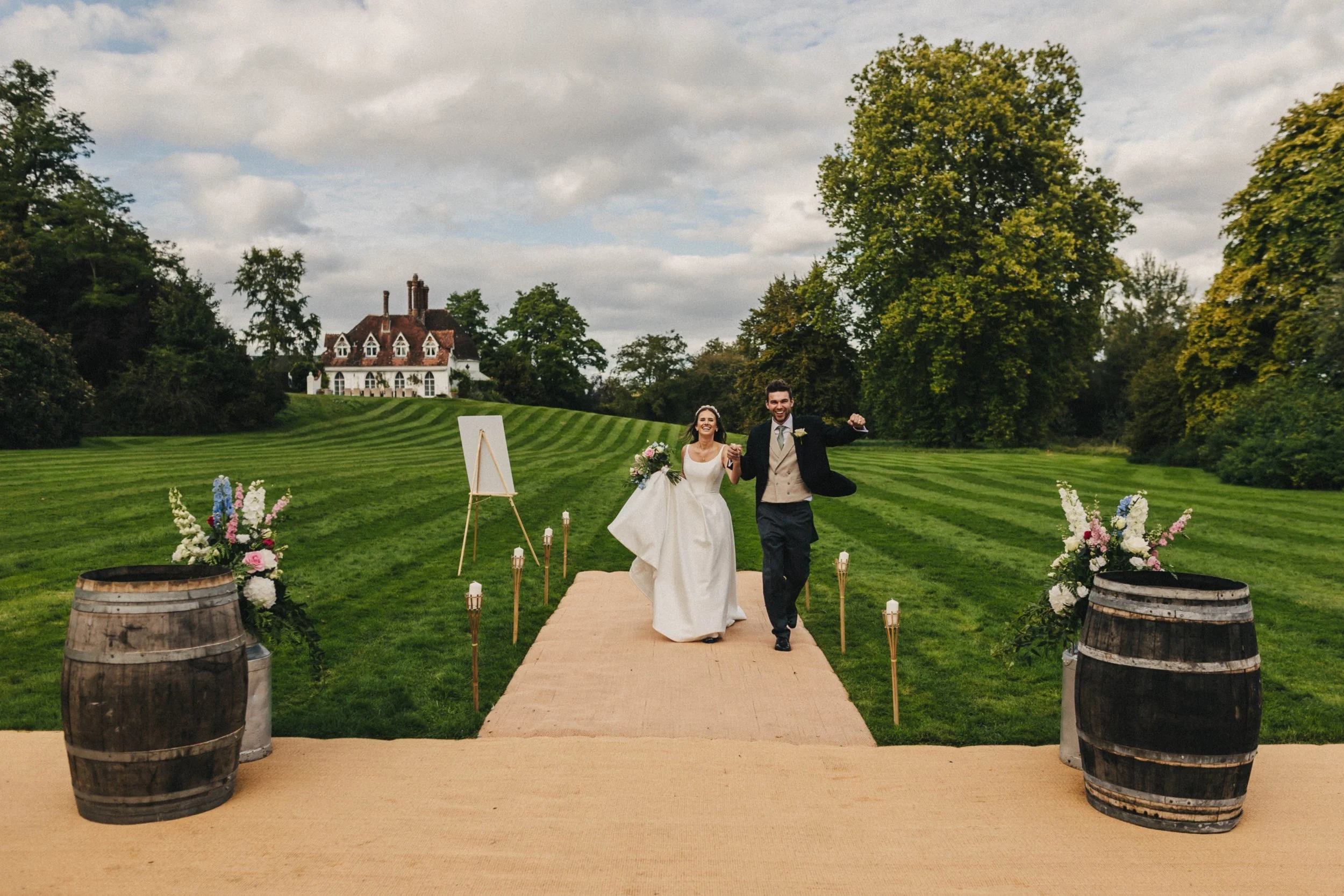 Houghton+Lodge+Gardens+wedding+Winchester+Hampshire-069.jpg