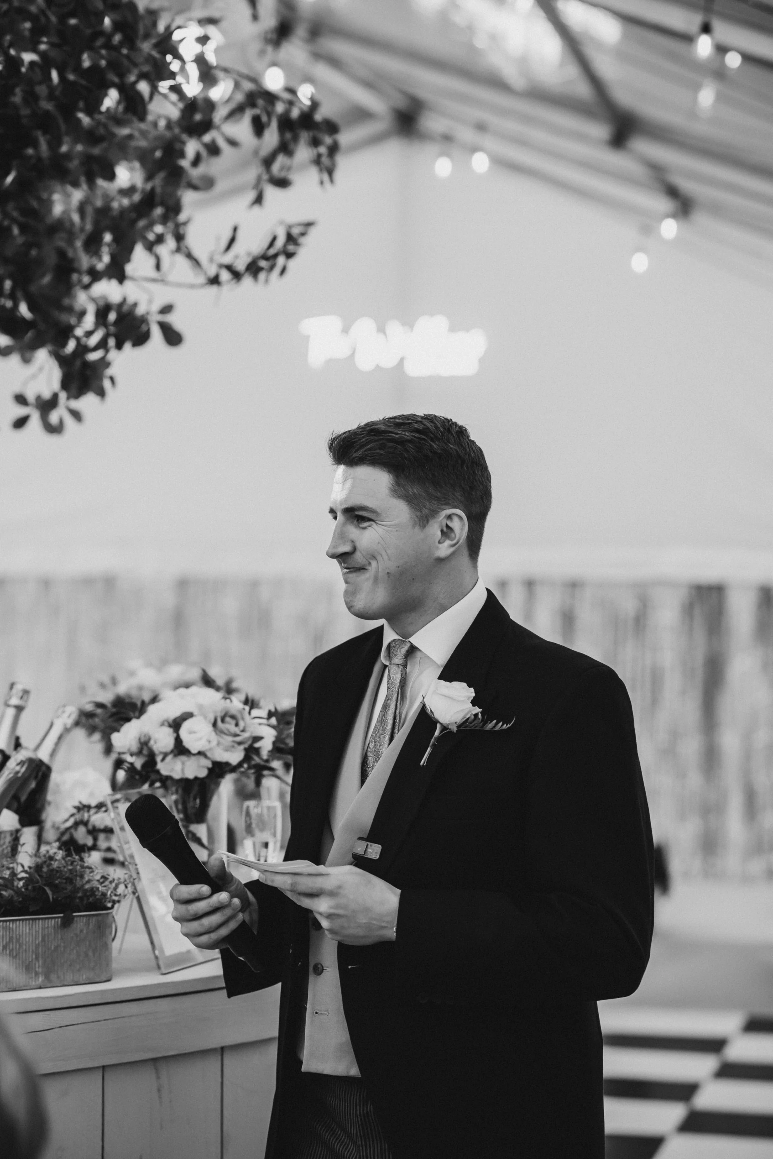 Houghton+Lodge+Gardens+wedding+Winchester+Hampshire-086.jpg