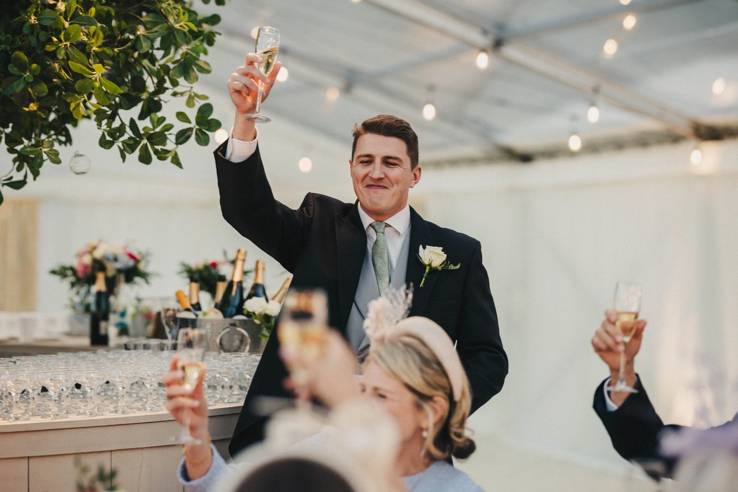 Houghton+Lodge+Gardens+wedding+Winchester+Hampshire-088.jpg