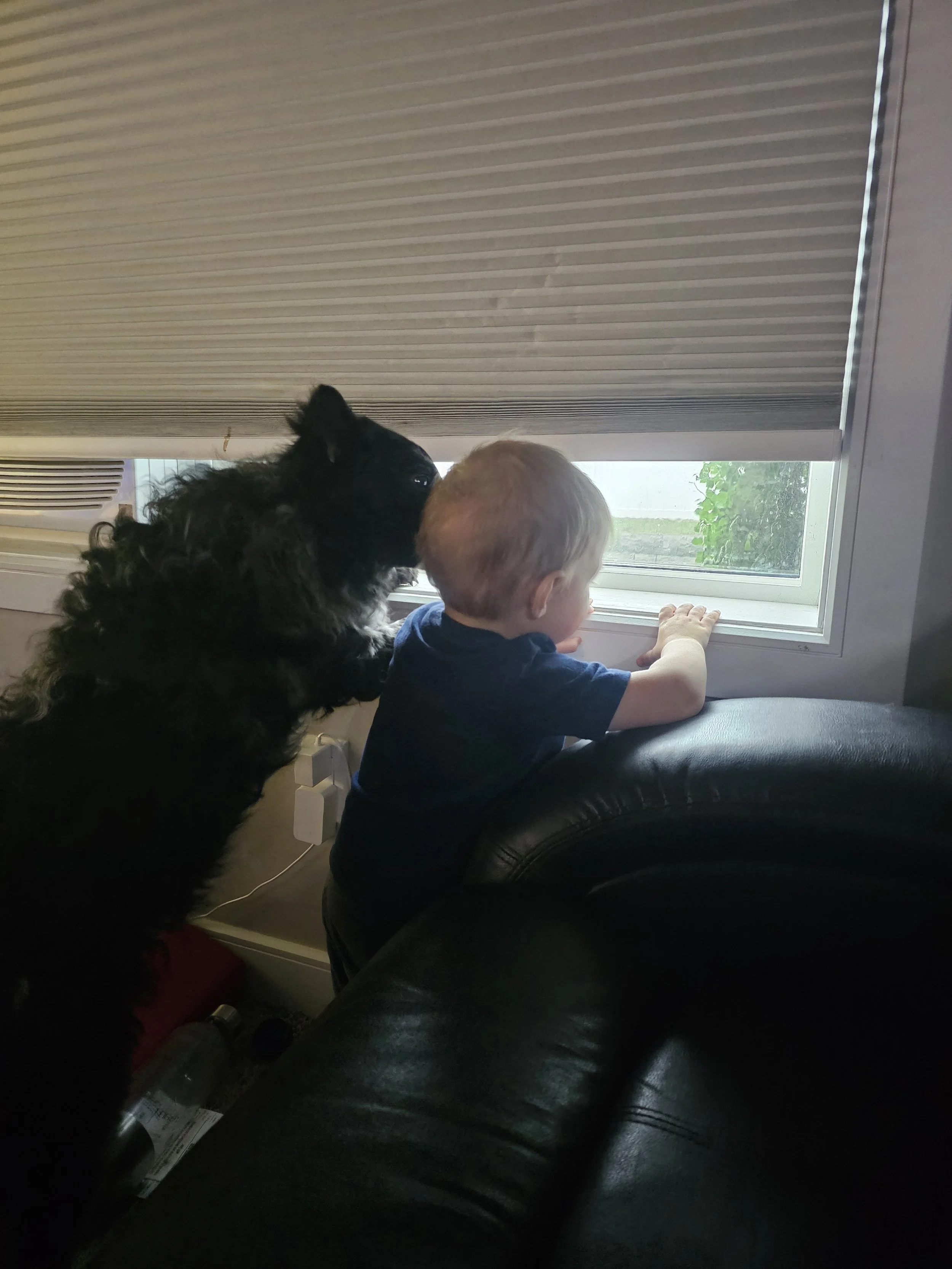 Sneak kiss!