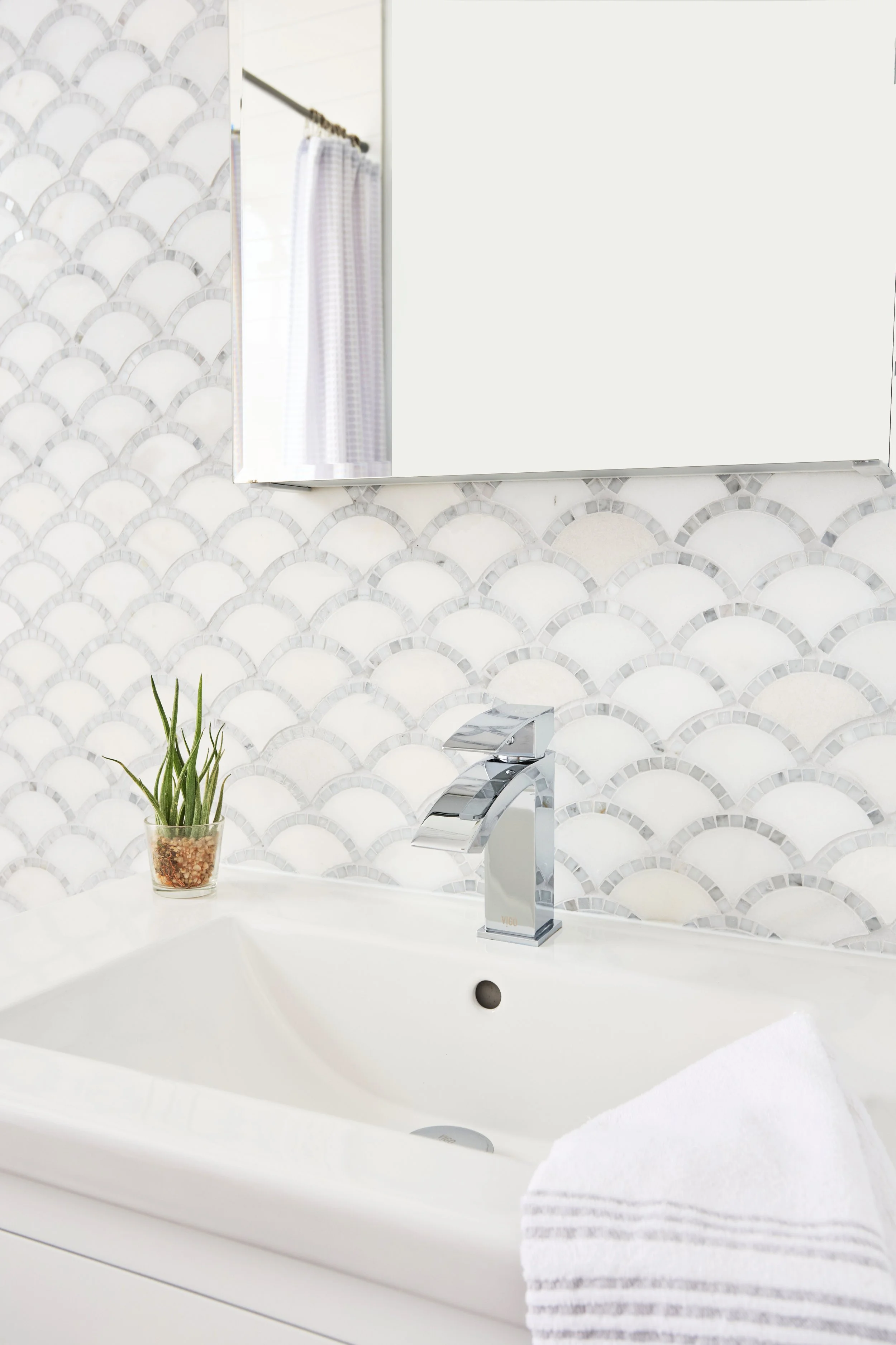 AP guest bath faucet backsplash.jpg