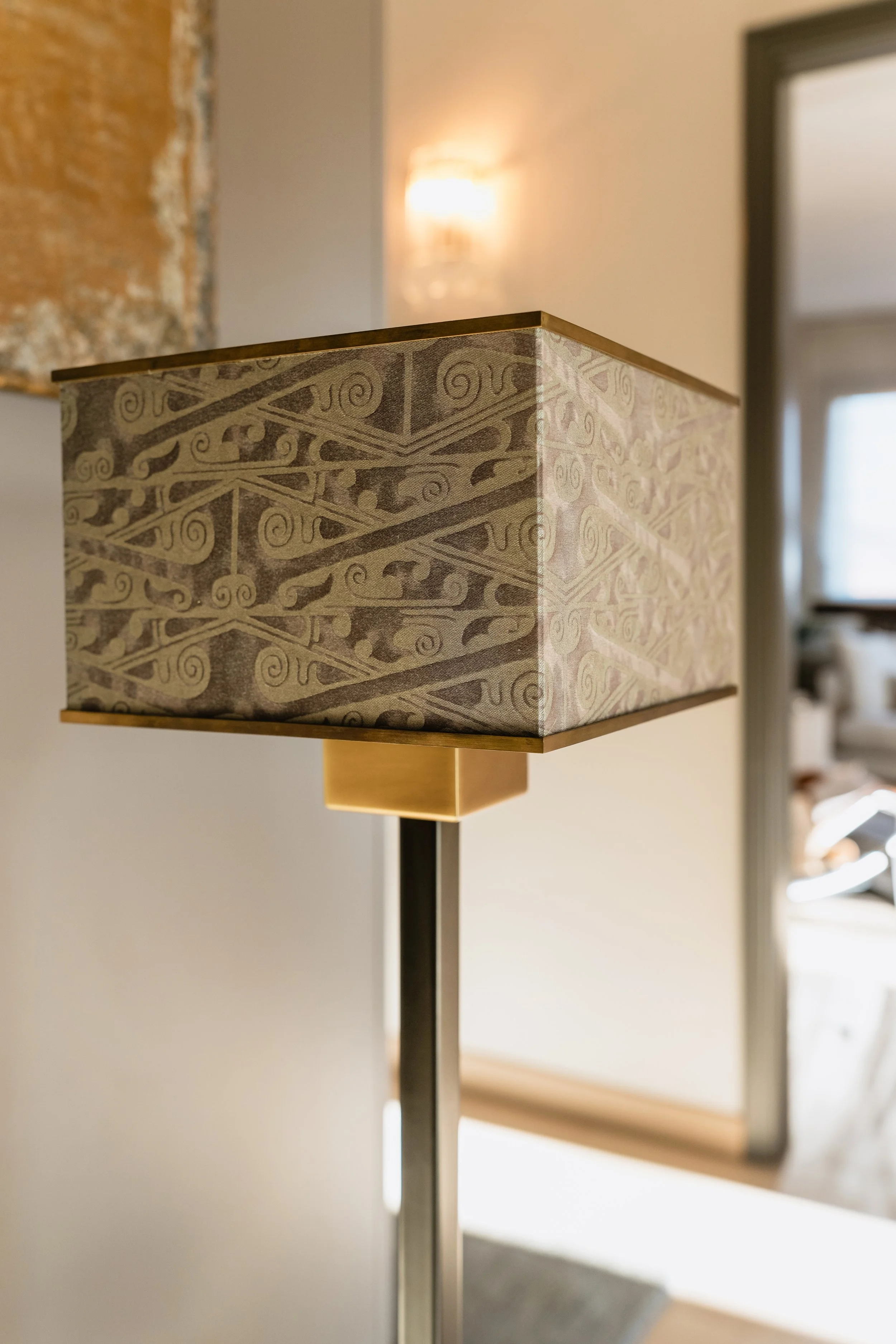 DOGIA Signature dressed in LA VENETIANA Shade Editions with FORTUNY fabric