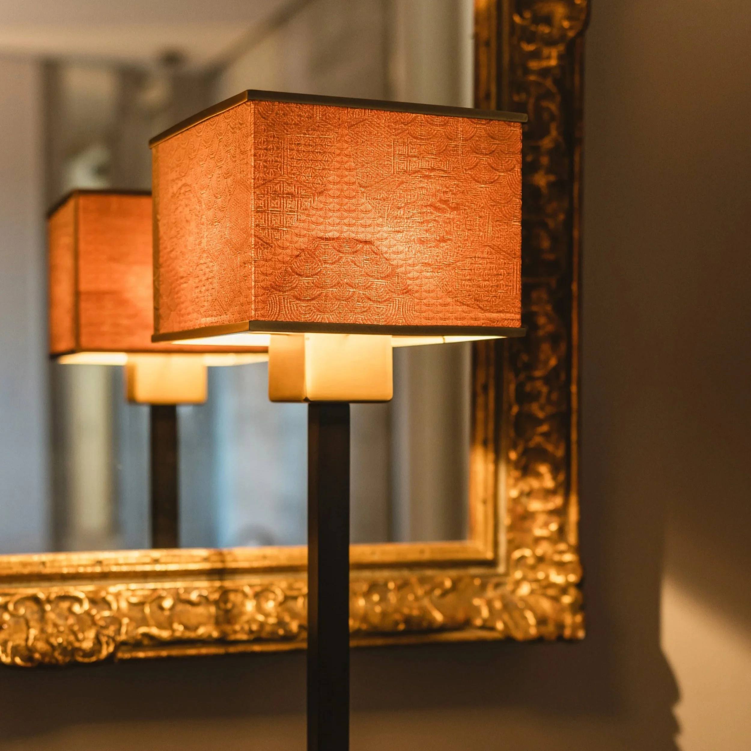 DOGIA "Piccola" lamp with innovative interchangeable shade system