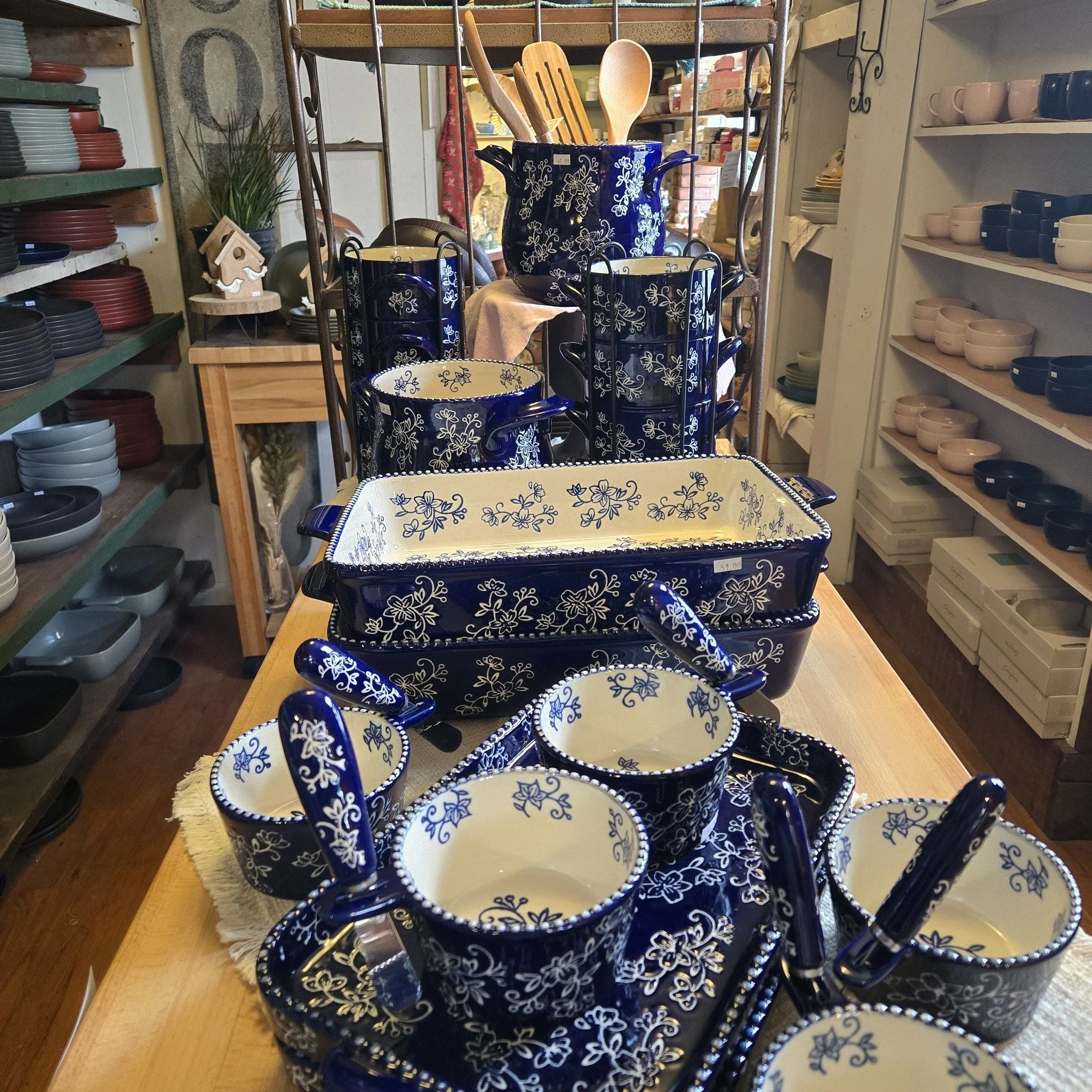 A new line of baking and serveware just arrived. We are loving the HUGE utensil crock!