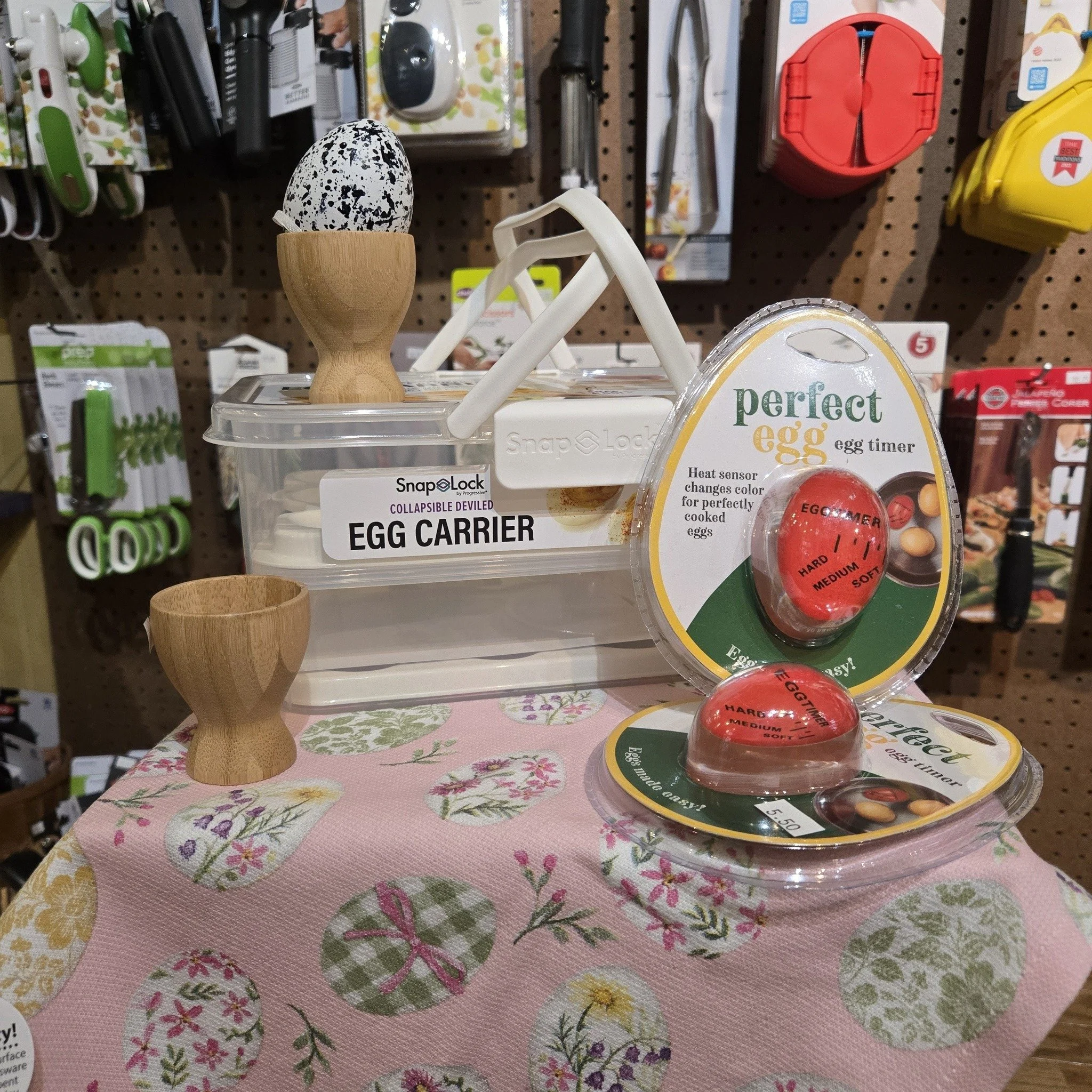 We have all the kitchen gadgets you need, even Easter gadgets! 🐣