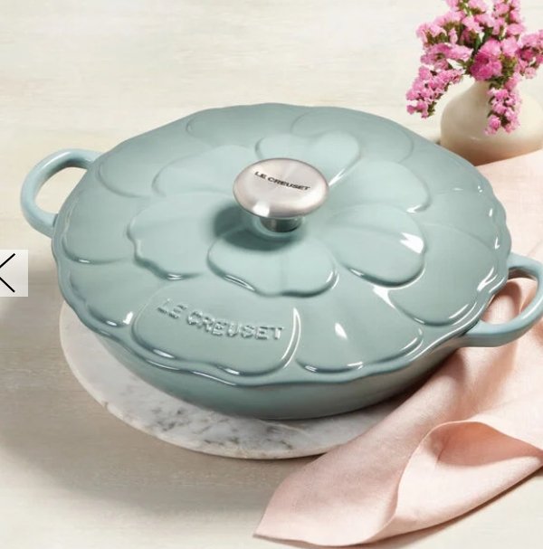 Screenshot_6-5-2025_15948_www.lecreuset.com.jpeg