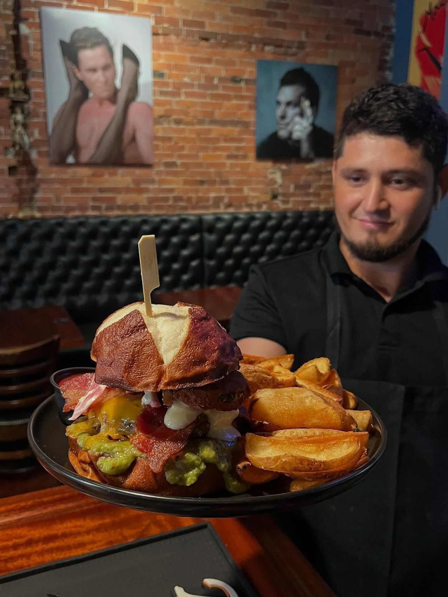 🚨Burger of the Week 🚨 &ldquo;Evil Baconator&rdquo;

Double Patty&rsquo;s
Aged cheddar
BBQ spiced fried pickles
Garlic aioli
Bacon
Guacamole
Served on a pretzel bun. 

Only here, Only this week. Don&rsquo;t ghost it.

#burger#burgeroftheweek#botw#bo