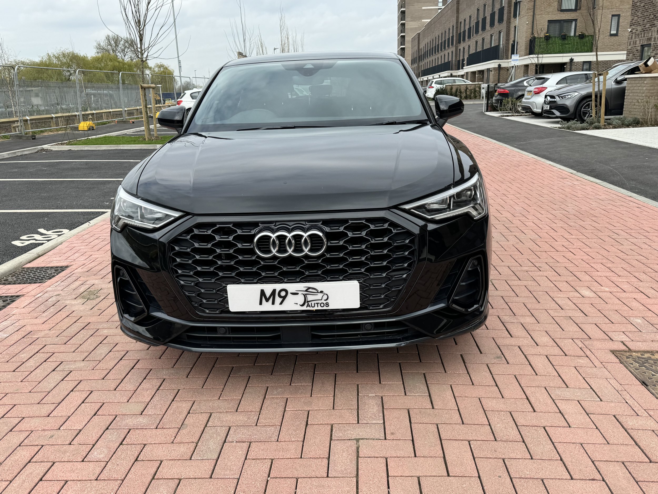 Audi Q3 Sports back