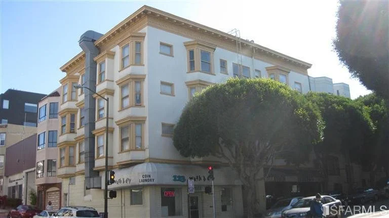 1550 Hyde.jpg
