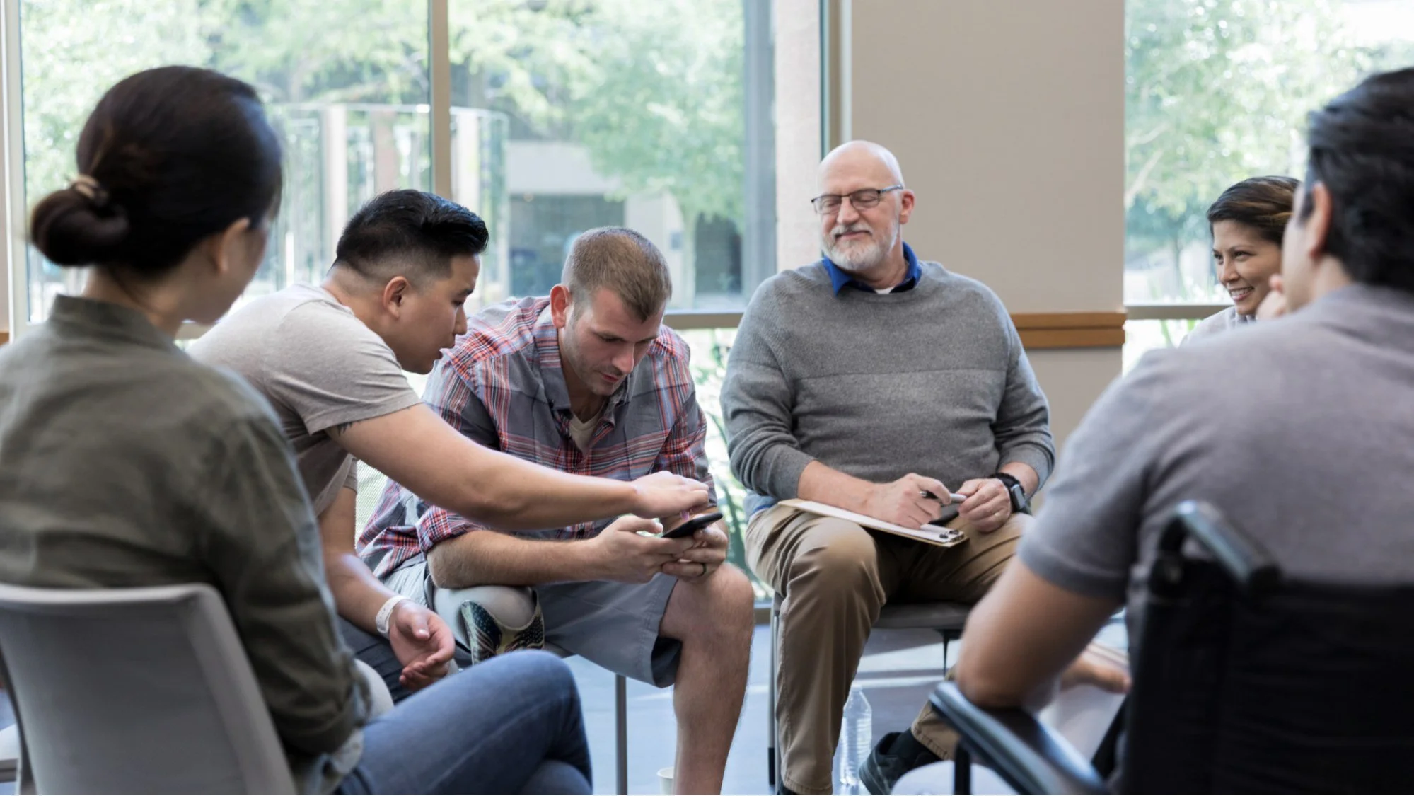 Why Many Veterans Are Exploring Psychedelic Therapy