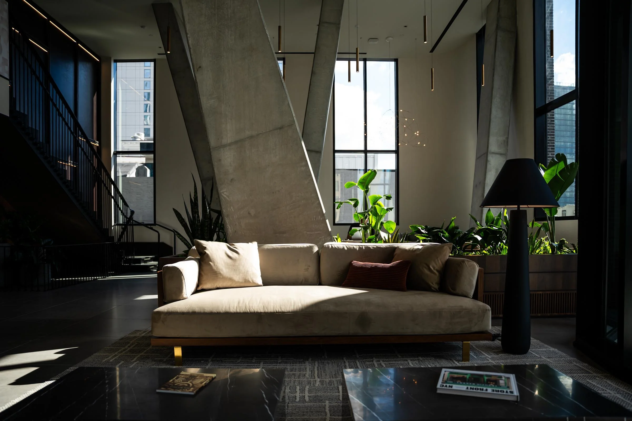  
4th Floor City Lounge