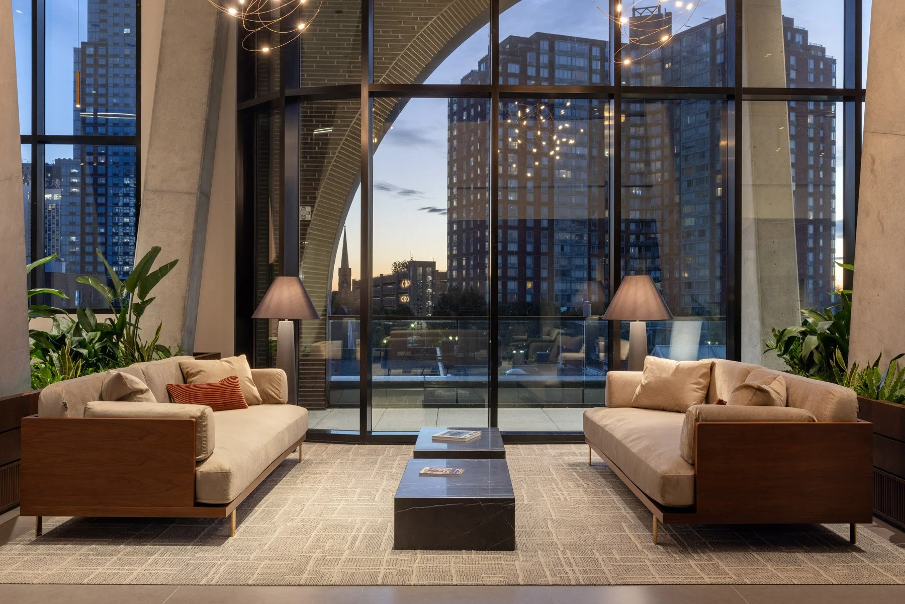   4th Floor City Lounge