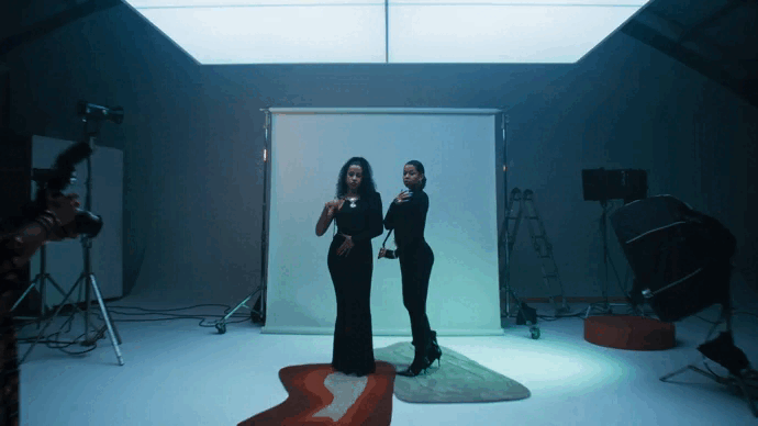 Meta. Tá na sua mão.