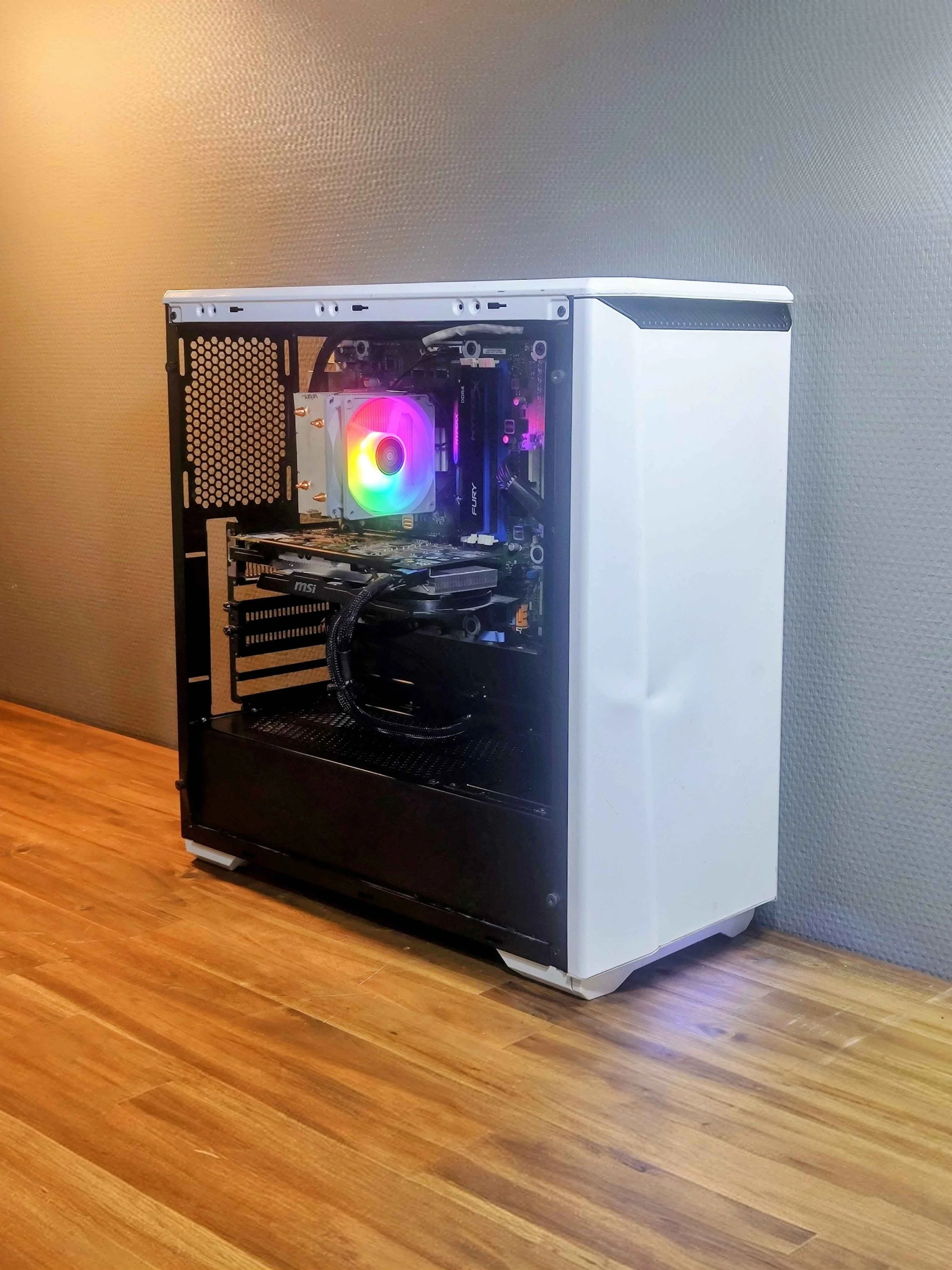 Dietti Pelikone | I5 6600K | GTX 660 | 8GB | 500GB HDD