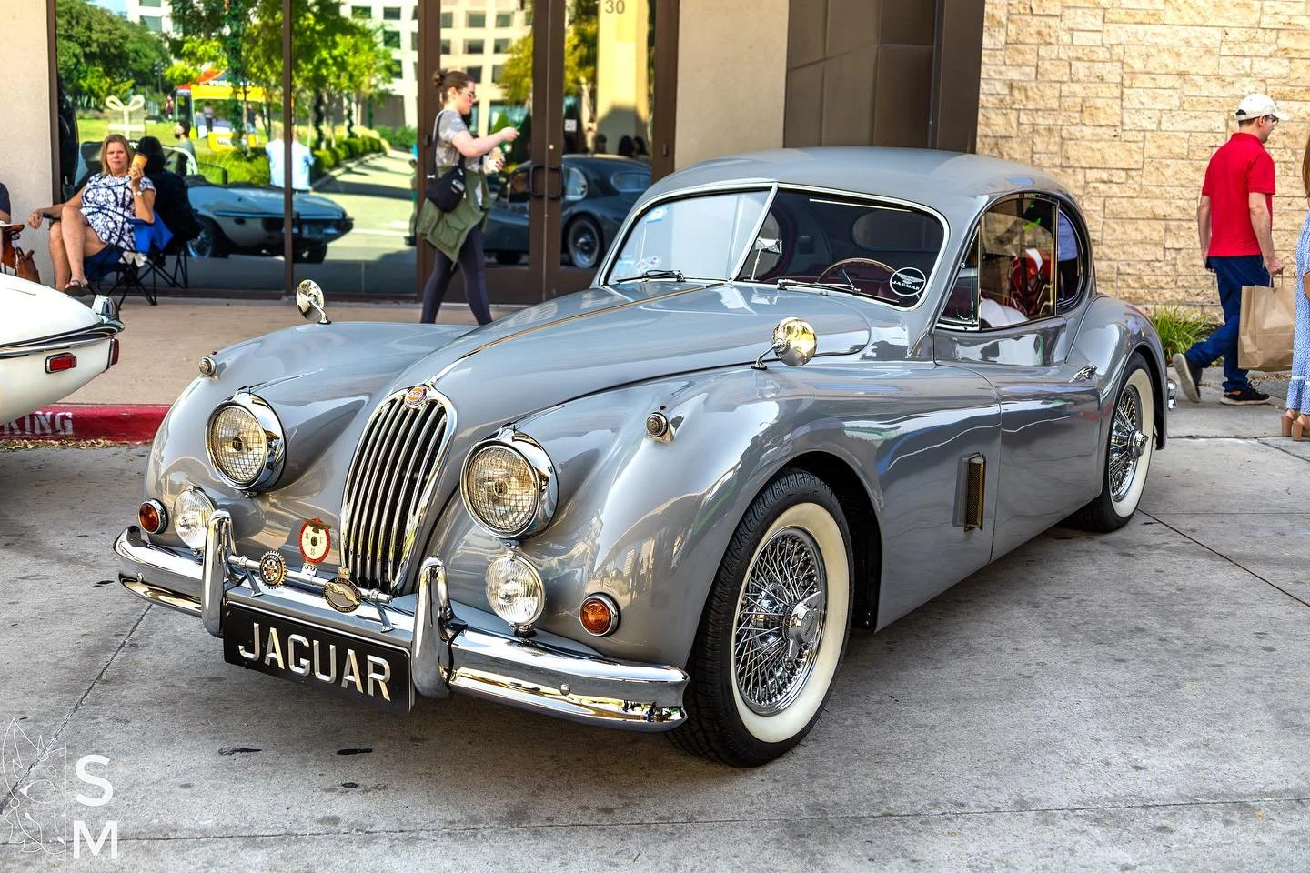 The winner for Cars &amp; Cocktails 10/27 is this beautiful Jaguar XK140 FHC. What a beautiful car.
-
Big congrats to Ben Davis for winning the best in show!
-
Car: Jaguar XK140 FHC
-
Event: @carsandcocktailsdallas 
-
#cars #carshow #carsandcocktails
