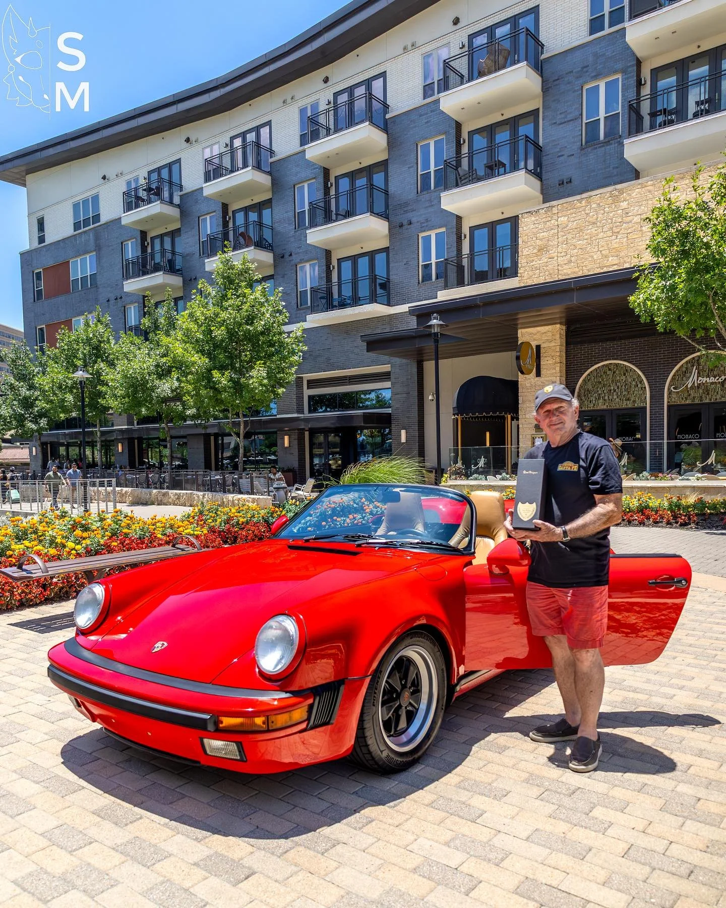 Congrats to @jackdgriffin of @garagesofamerica for taking best-in-show at June&rsquo;s @carsandcocktailsdallas 84!
-
Owner: @jackdgriffin 
-
Car: 1989 Porsche Speedster 
-
Event: @carsandcocktailsdallas 
-
#Porsche #911 #Speedster #rad #1980s #carpor