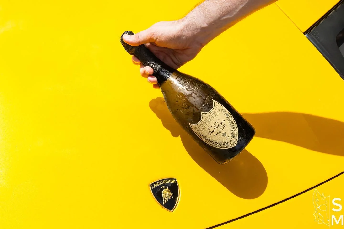 🍾 Bottles and Bulls 🐂
-
What&rsquo;s your favorite Lambo V12?
-
Do Bulls drink champagne?
-
Congrats to Brian for his best-in-show win at @CarsandCocktailsDallas 85!
-
Owner: @gottav12
-
Car: Lamborghini Mercielago
-
#carsandcocktails #supercarsind