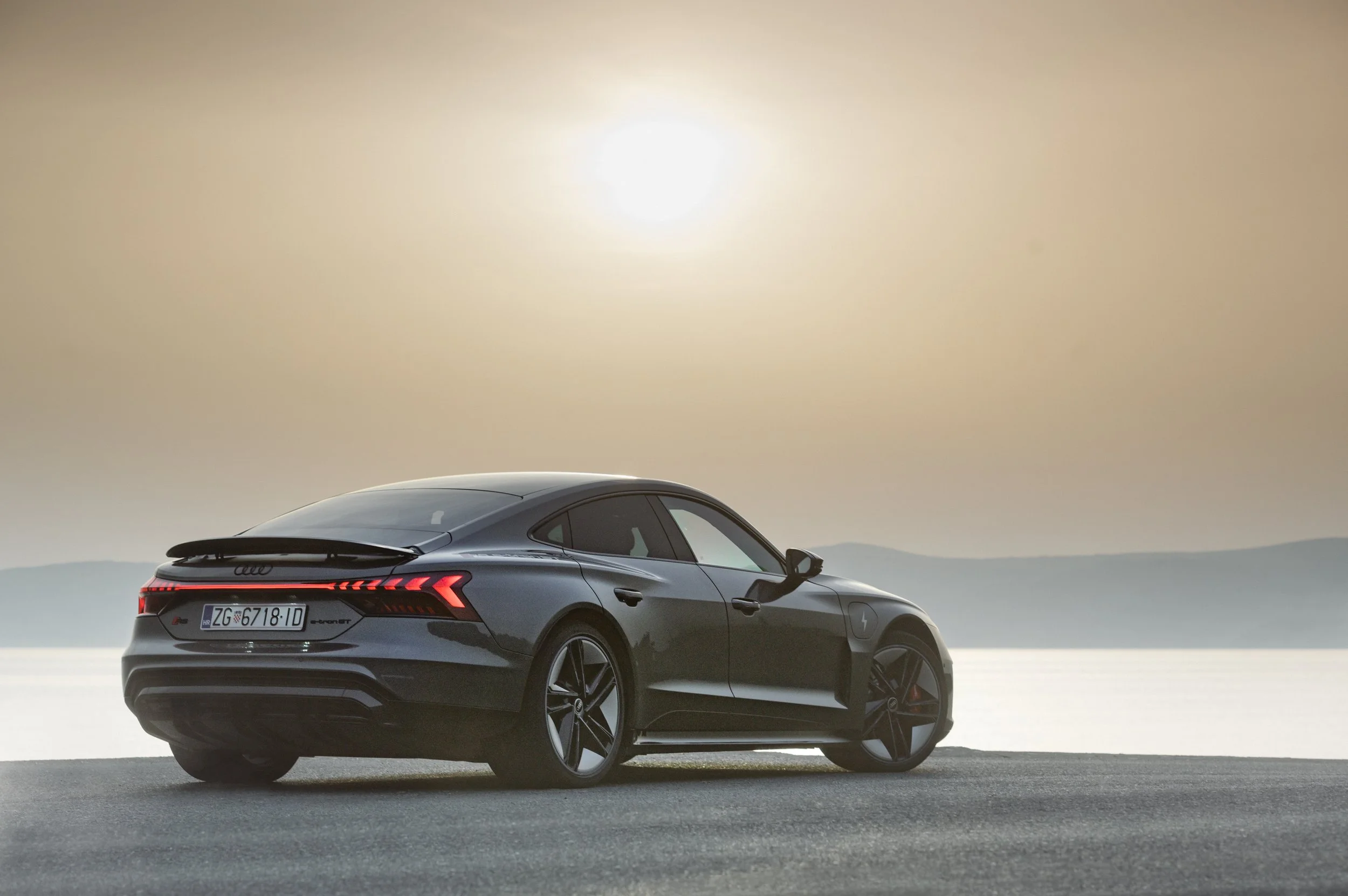 AMS-AUDI_E-TRON_GT_RS-16.jpg