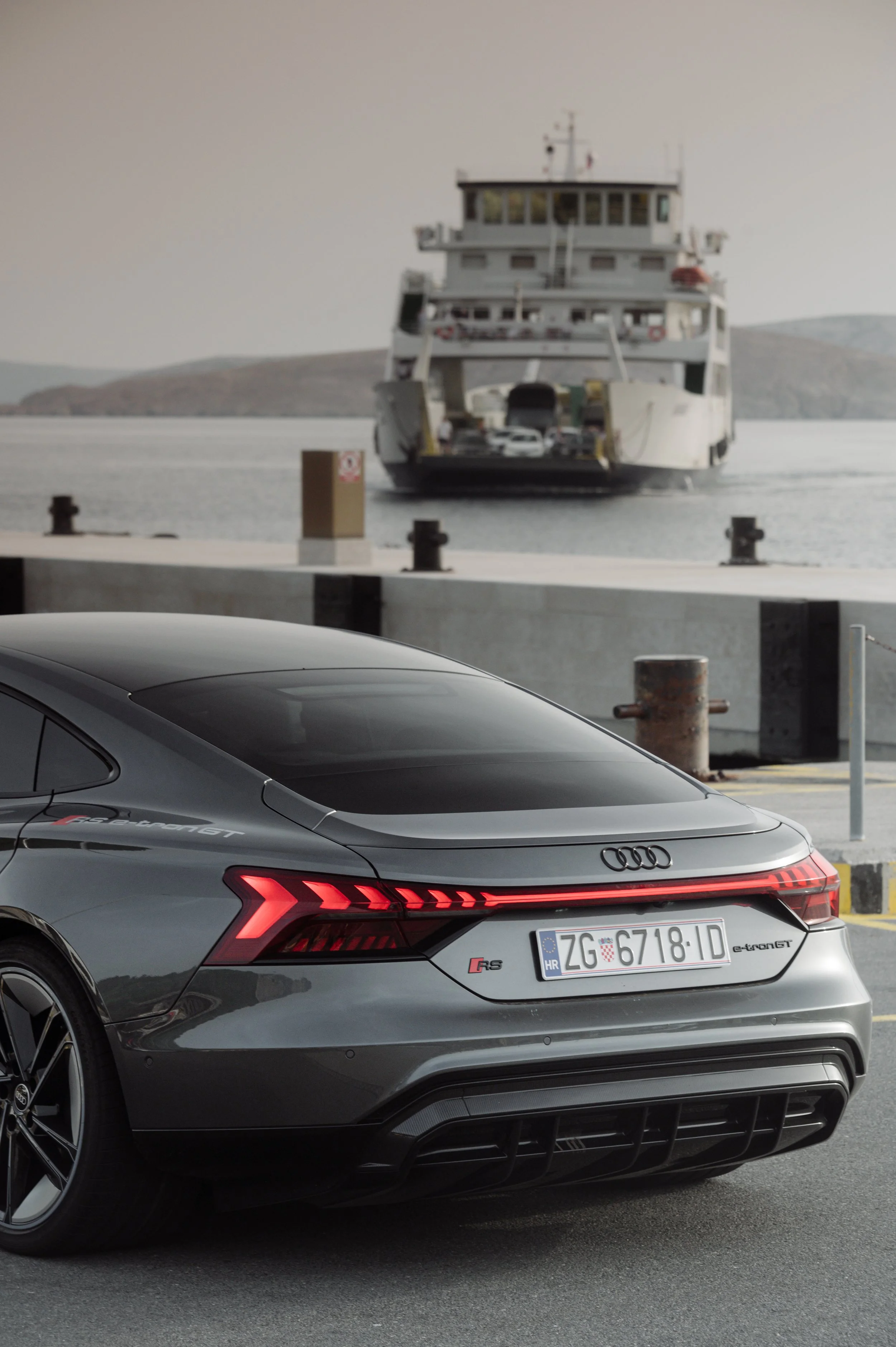 AMS-AUDI_E-TRON_GT_RS-11.jpg