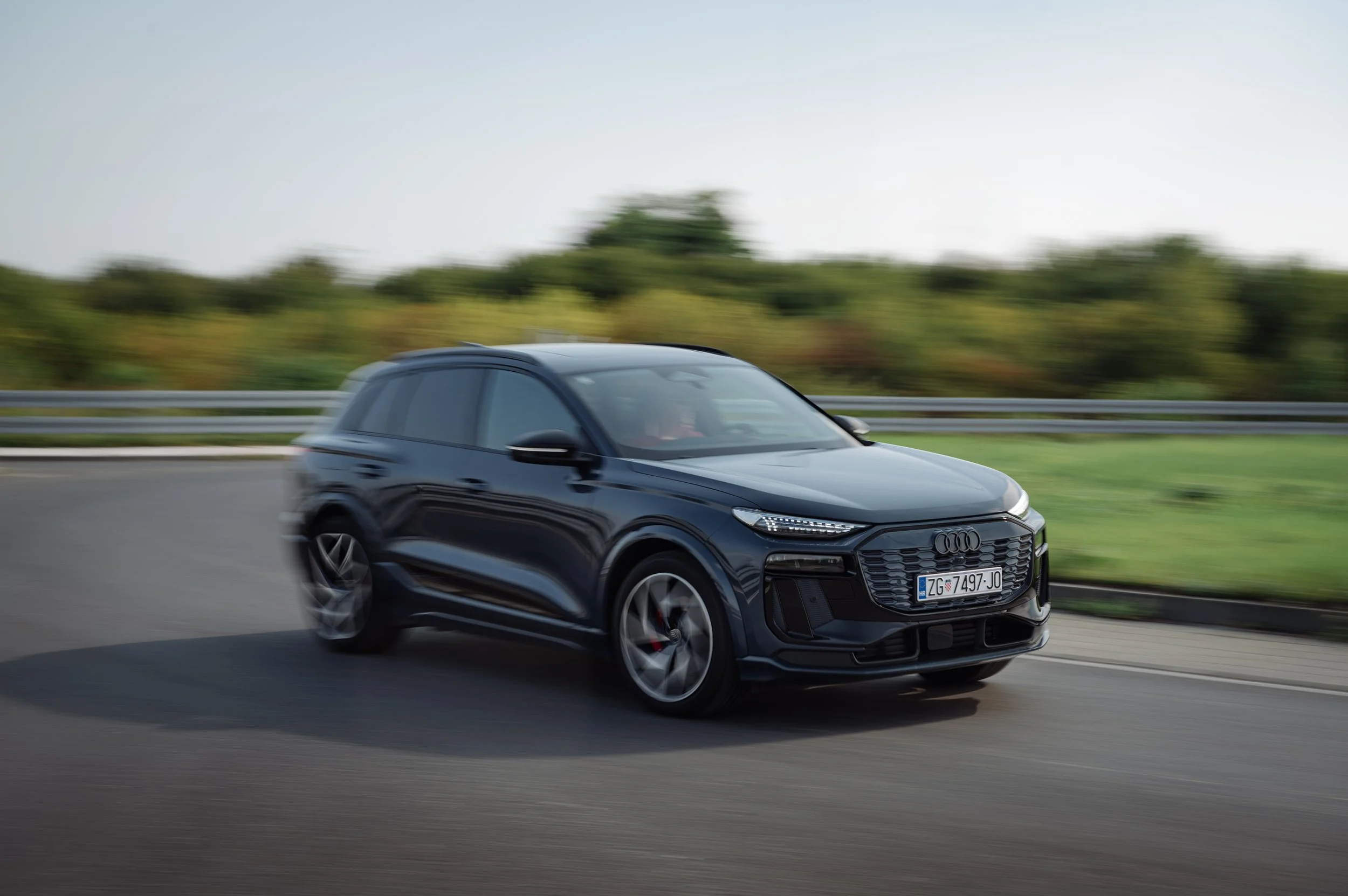 ZE-MOBILITY-AUDI_Q6-13.jpg