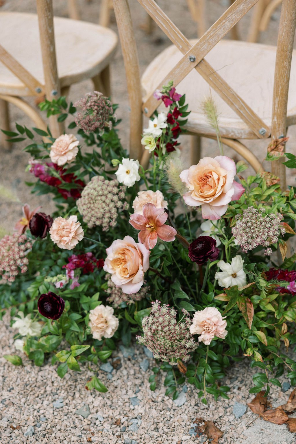 FLORALSJONESEWLLiceremonyn-0139.jpg