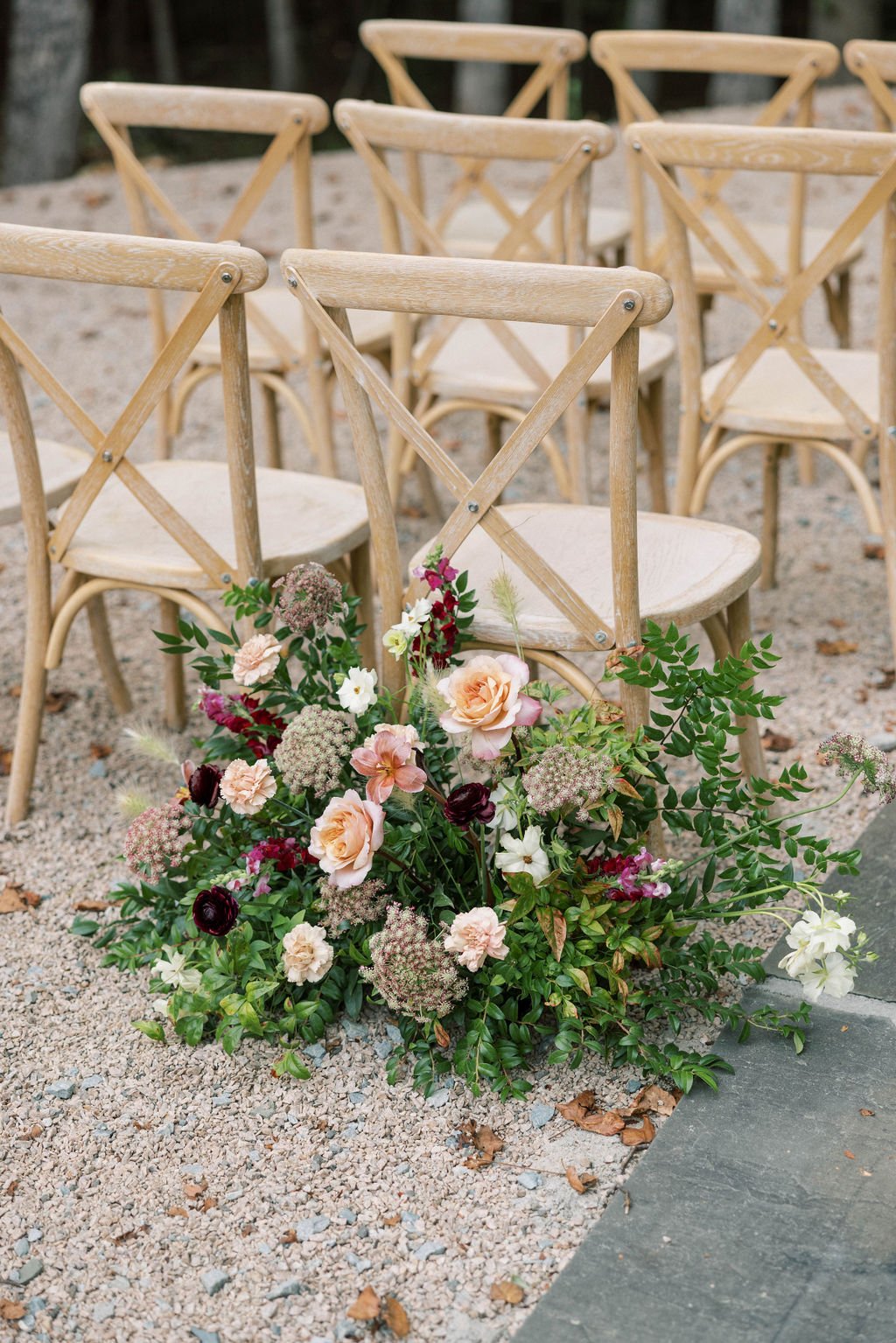 FLORALSJONESEWLLiceremonyn-0138.jpg