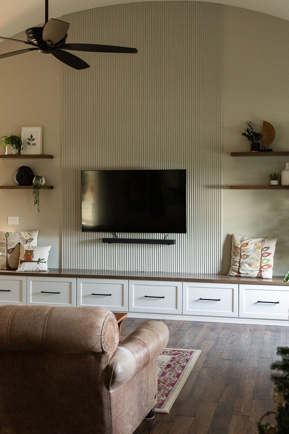 OliveTree_LivingRoomRemodel_LauraRowe-12.jpg