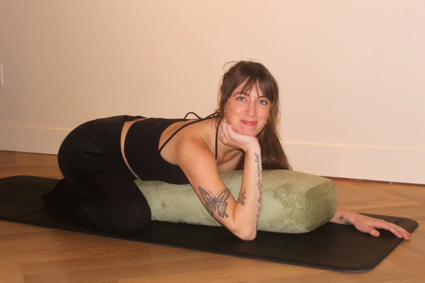 Your gentle reset, right when you need it most! 🤍 

Nichole's Restore &amp; Recover classes on Friday and Sunday afternoons are designed to help you unwind and recharge. If you're craving a softer, calmer kind of movement, this is your sign to come 