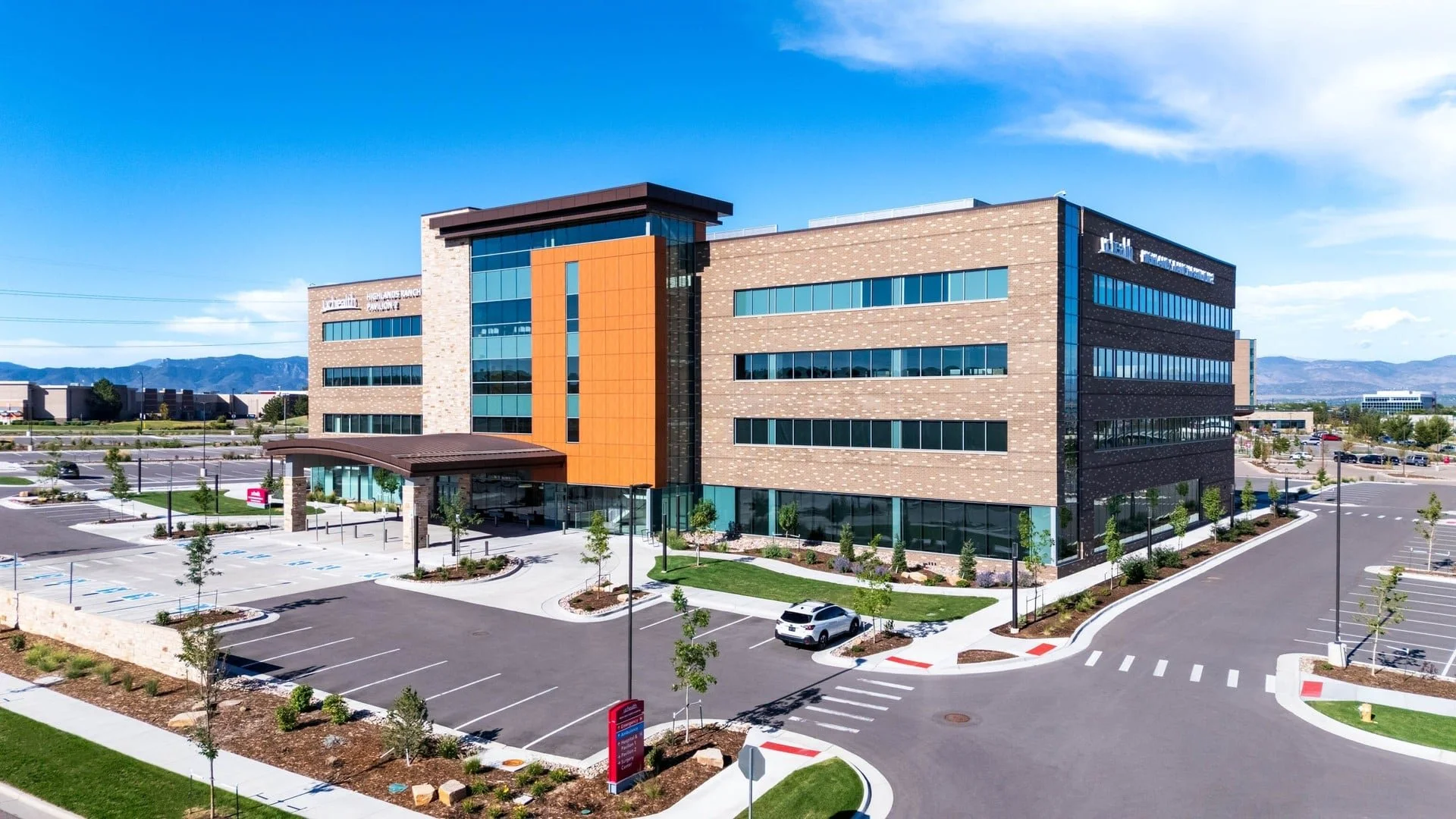 UCH HRH MOB Exteriors-7.jpg