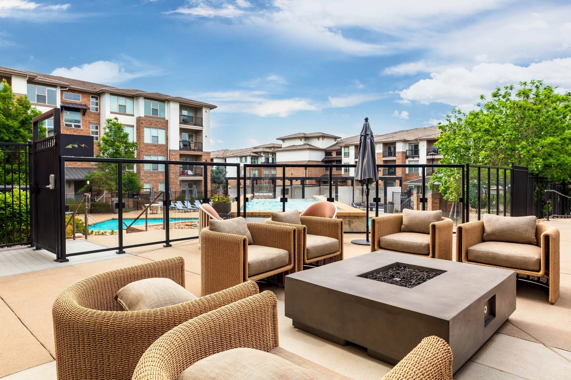 Flats at Inverness Pool-16.jpg