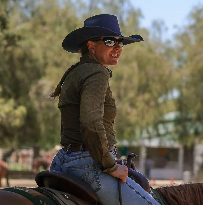 Ranching in Navy and ready for the weekend!

Rosie Cowley is always making a statement in her Navy felt, make sure to follow @rosie_laura14 to see more of her in the ranch pen. 

#hayeshatcompany #hayeshatco #hayeshatcocollection #greeleyhatworks #ro