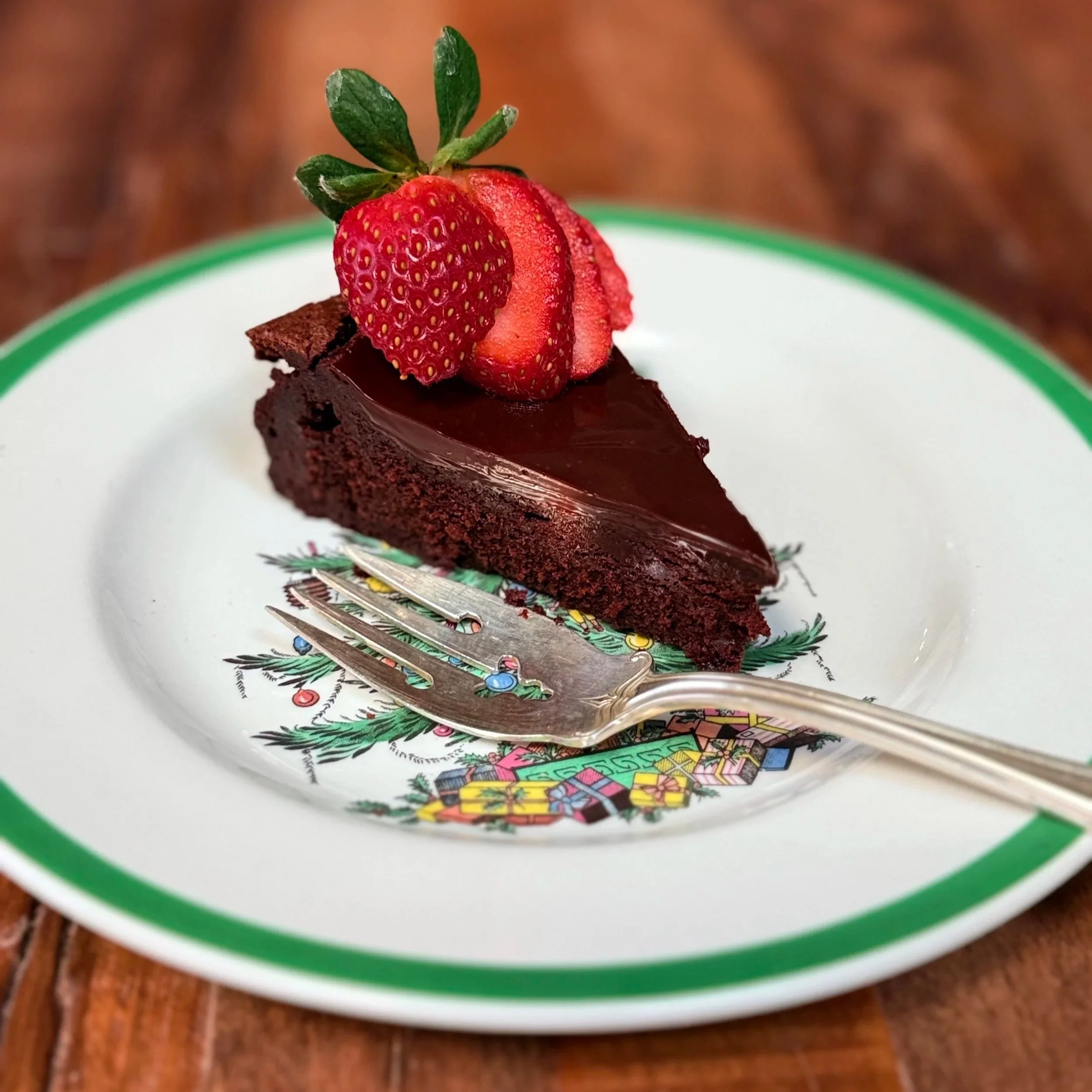 Seasonal • Flourless Chocolate Cake
