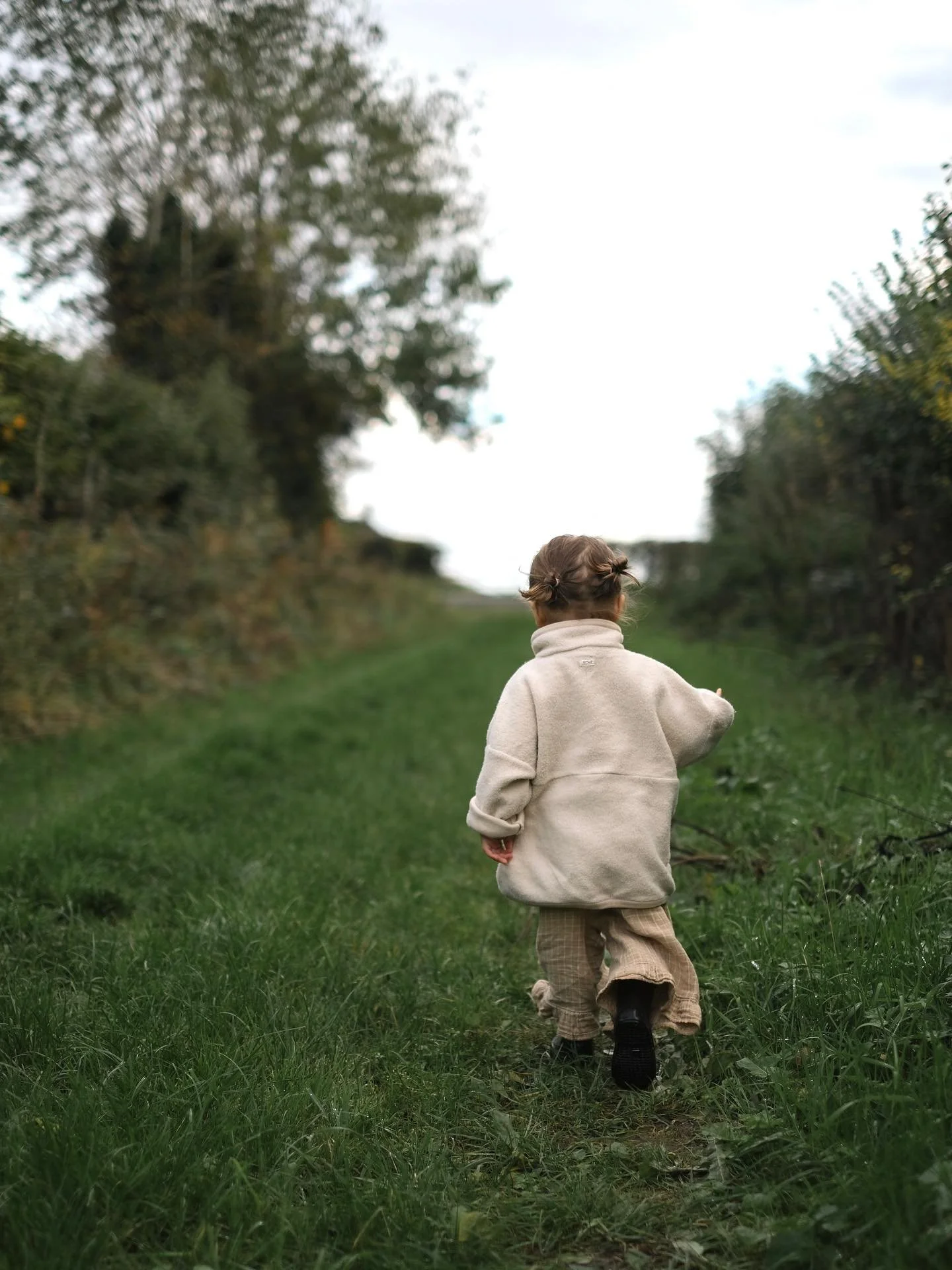 My side kick that helps me find all our lovely shooting locations 🔎

We have already discovered some gorgeous spots for Spring 2026 shoots - diary is open.