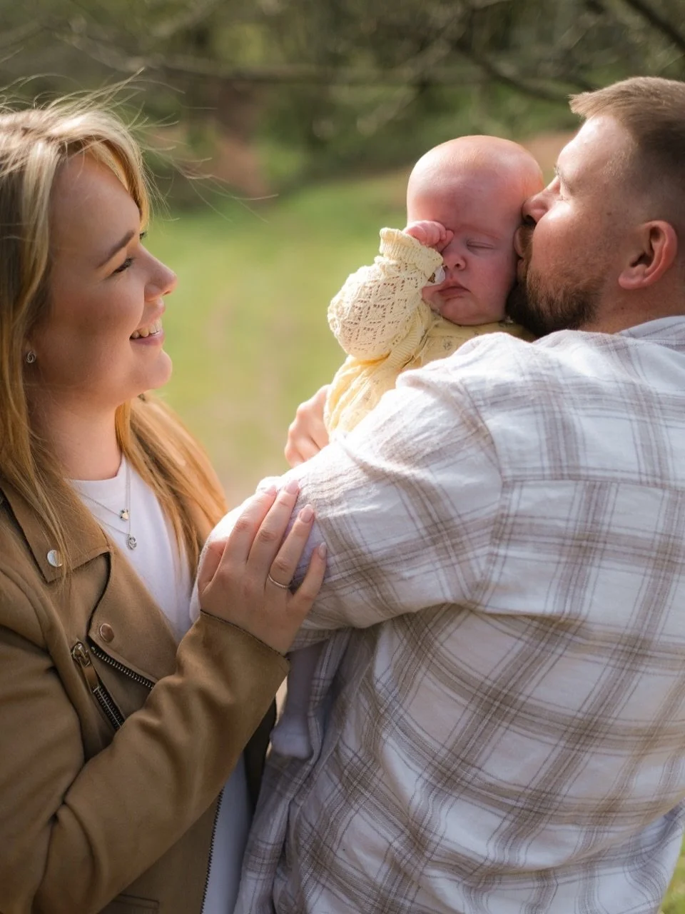 A love story, now with a brand new chapter ❤️

Limited outdoor sessions available - DM me to create something just as special for your family. 

#motherhoodphotographer #shropshire #westmids #familyphotography