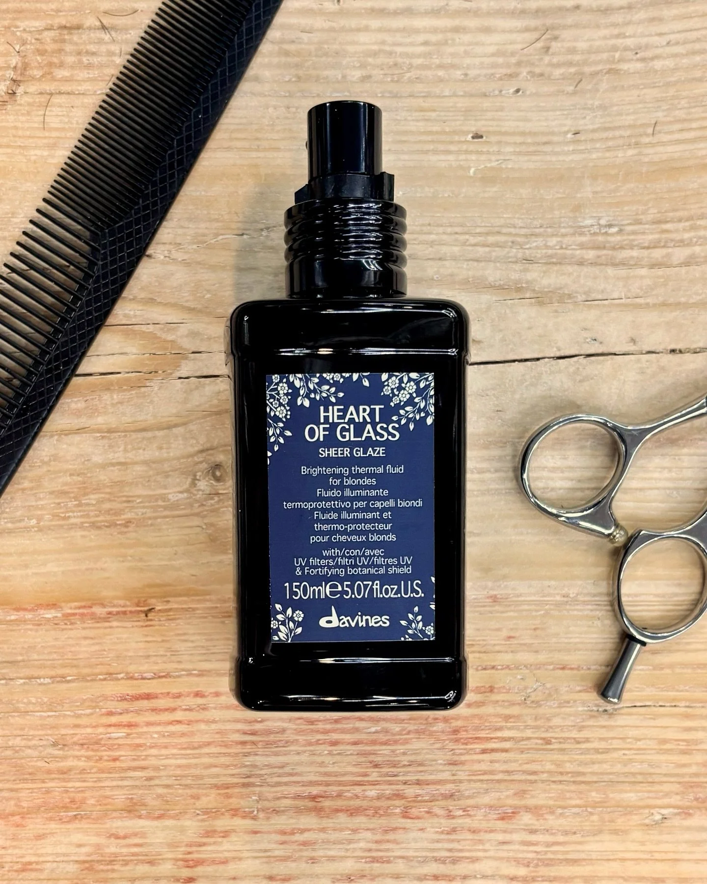 ✨ Let&rsquo;s talk about one of my fave little secret weapons &mdash; Davines Sheer Glaze 💫

If your hair ever feels a bit dull, frizzy, or just blah after styling, this is the fix. It&rsquo;s a lightweight leave-in that gives your hair that healthy