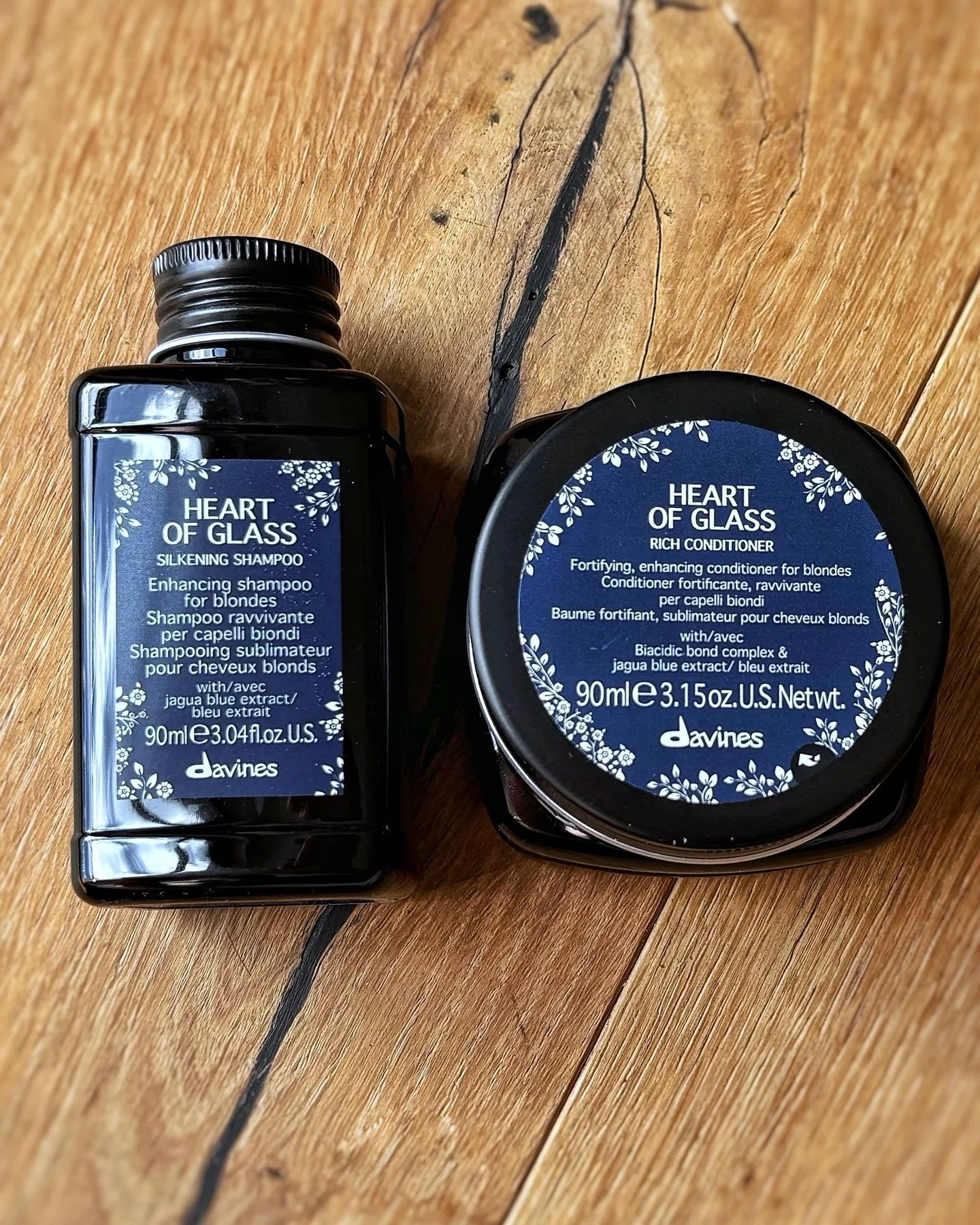 ✨This one&rsquo;s for the Blondes! 💛 
Davines Heart of Glass Shampoo &amp; Conditioner are a must have for keeping your blonde hair bright, strong, and beautifully balanced. Whether it&rsquo;s icy cool or golden warm, this system helps neutralize un