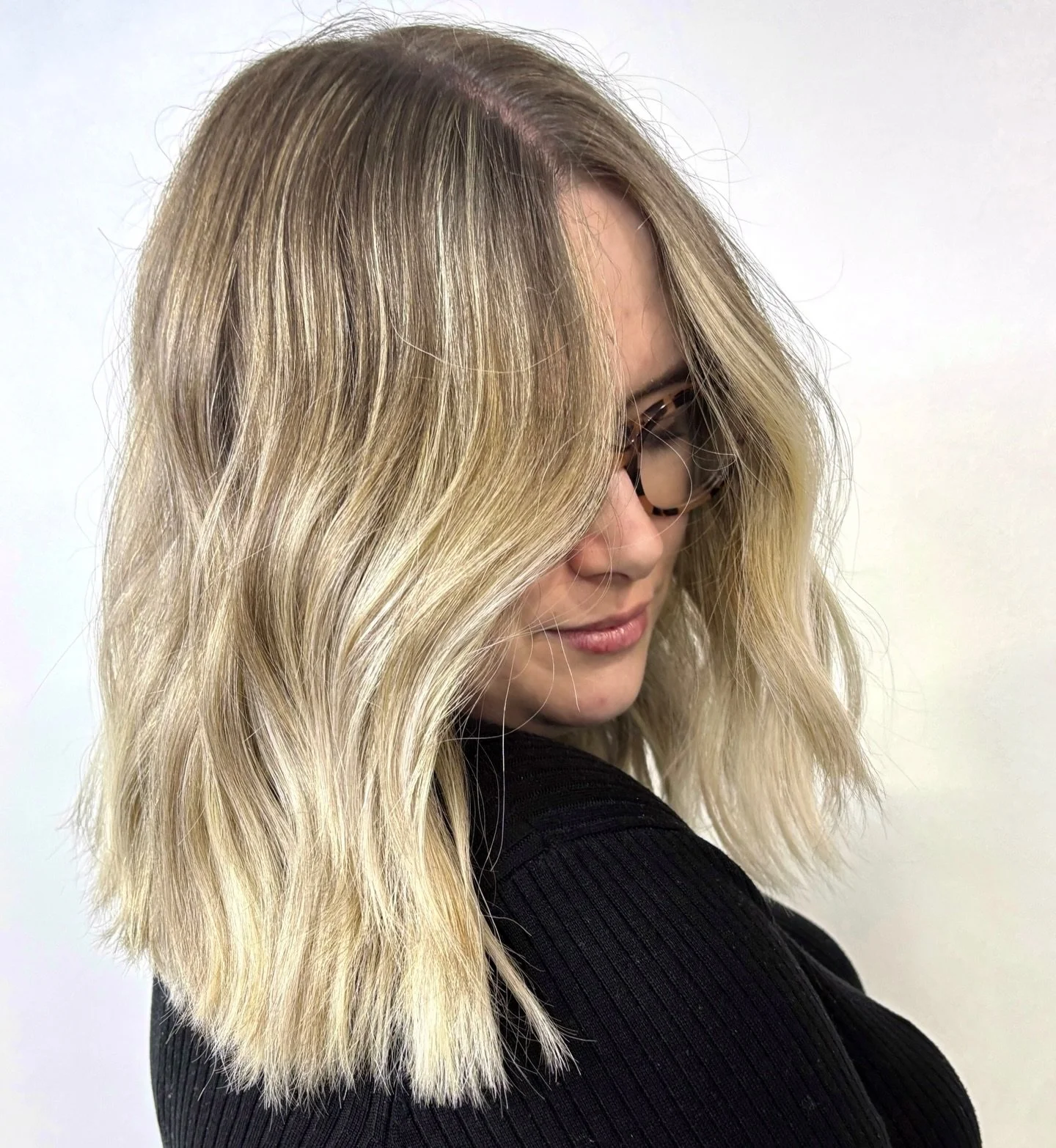 Soft, seamless, and effortlessly luxurious &mdash; because true blonde beauty is custom, not cookie-cutter.
Currently accepting new clients 💛
Tap the link in bio or DM to secure your spot.

#portishead #bristol #bristolhairdresser #hairdresserbristo