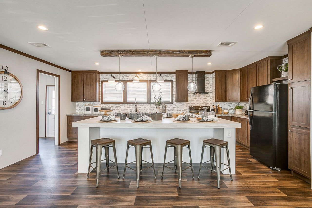 New---Moon-3260F-Kitchen-1.jpg