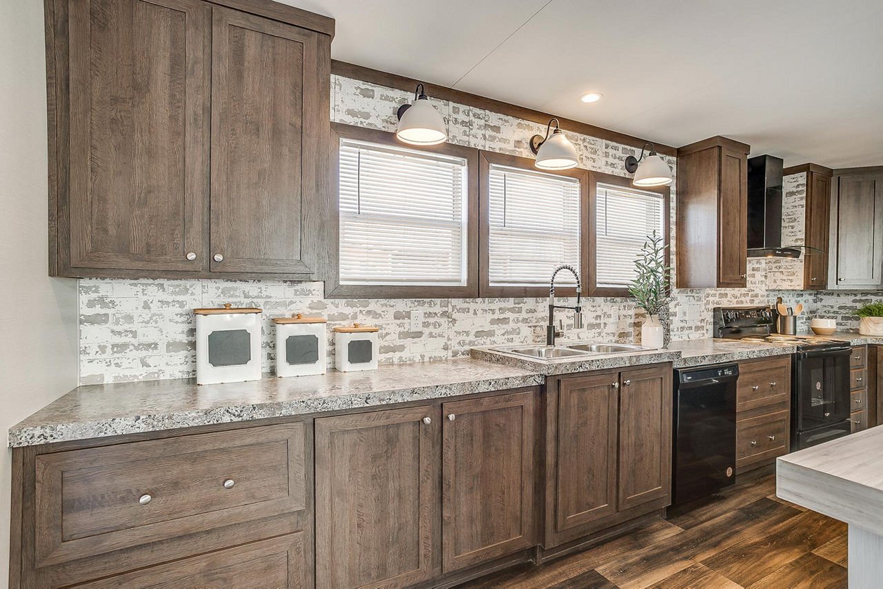 New---Moon-3260F-Kitchen-5.jpg