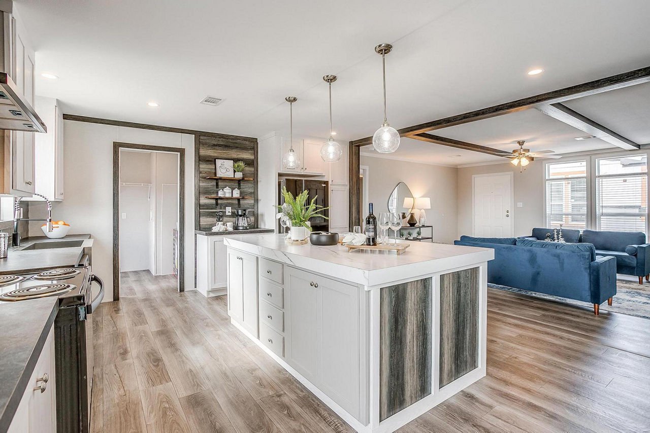 New-Moon-3252H-Kitchen-2.jpg