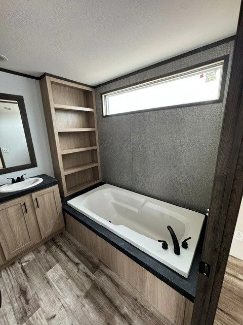 Bath 1 Tub.jpg