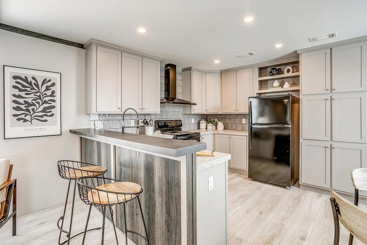 Select-Built-1676H-Kitchen-2.jpg