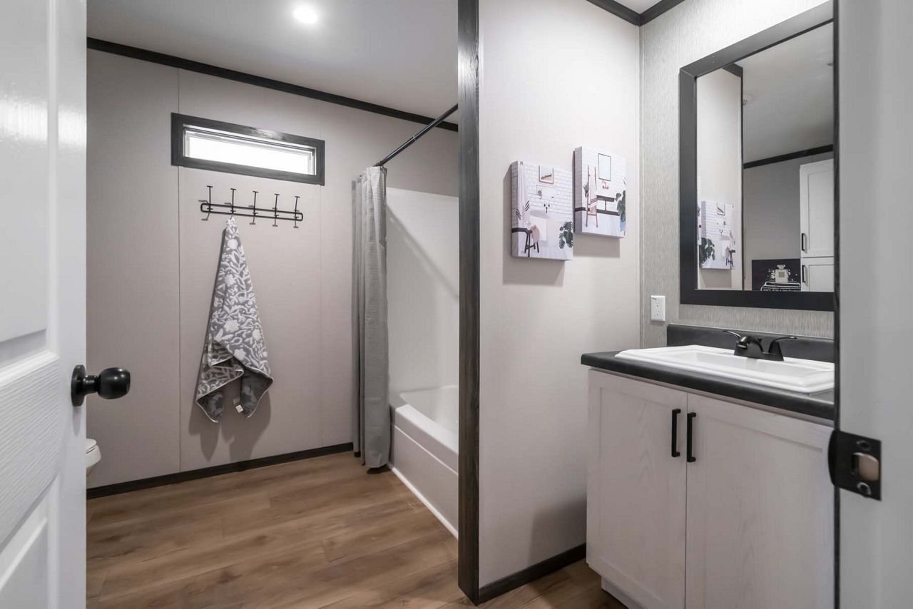 Sunlight 261 Bath 1.jpg