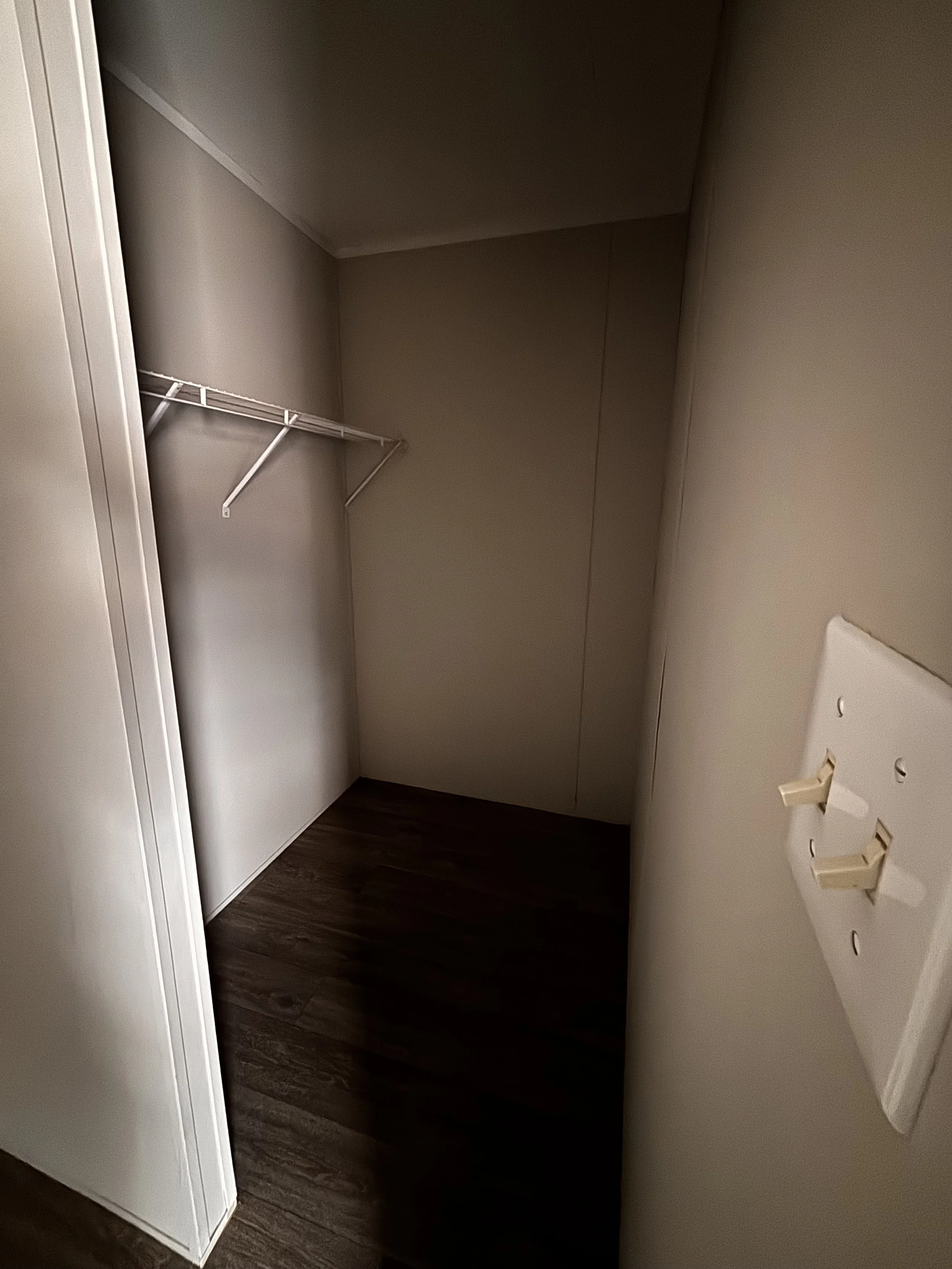 MasterBed_closet.jpeg